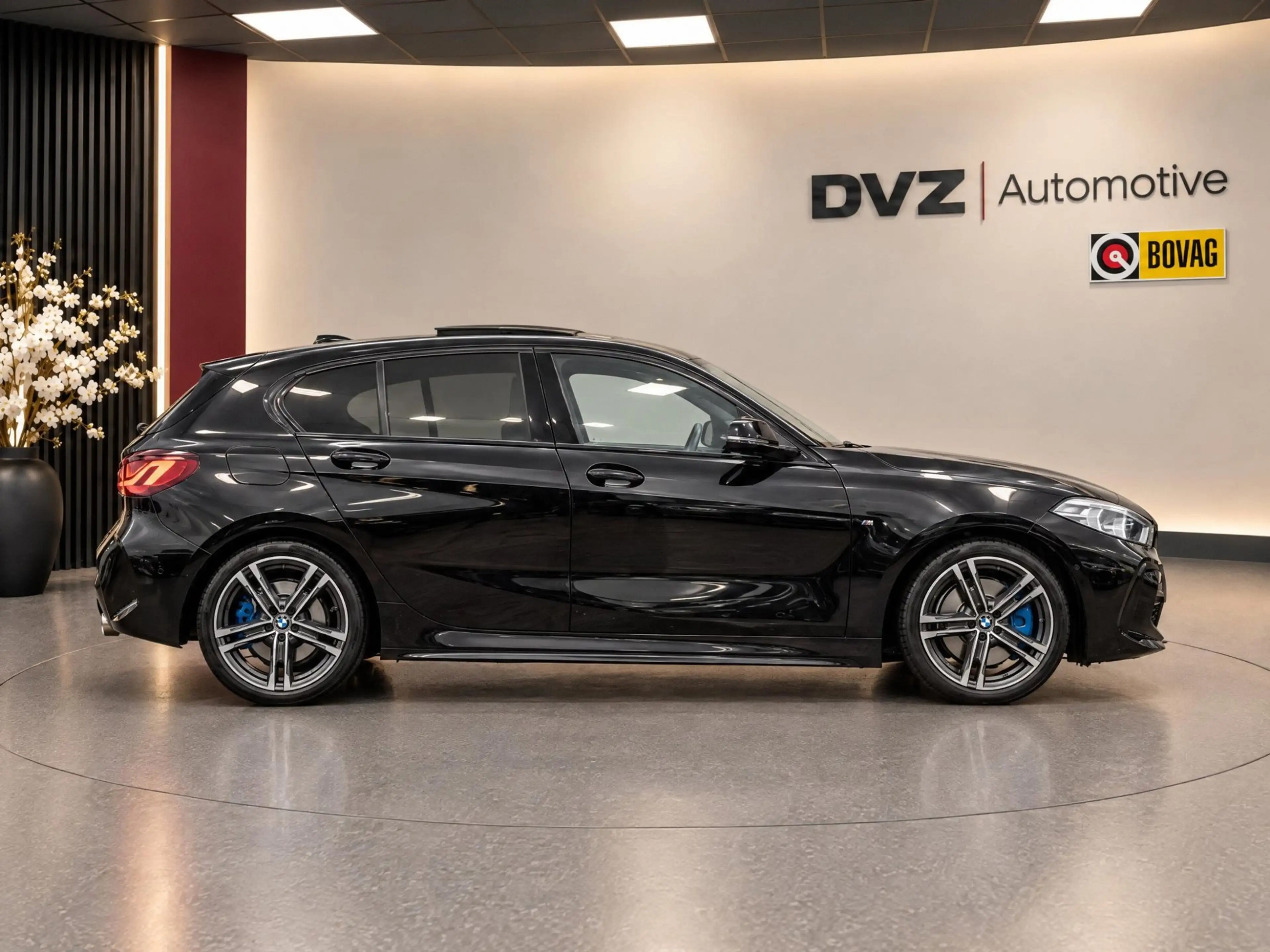 BMW 120 1-serie 120i High Executive | M-Sport Shadow | Pan — photo 7