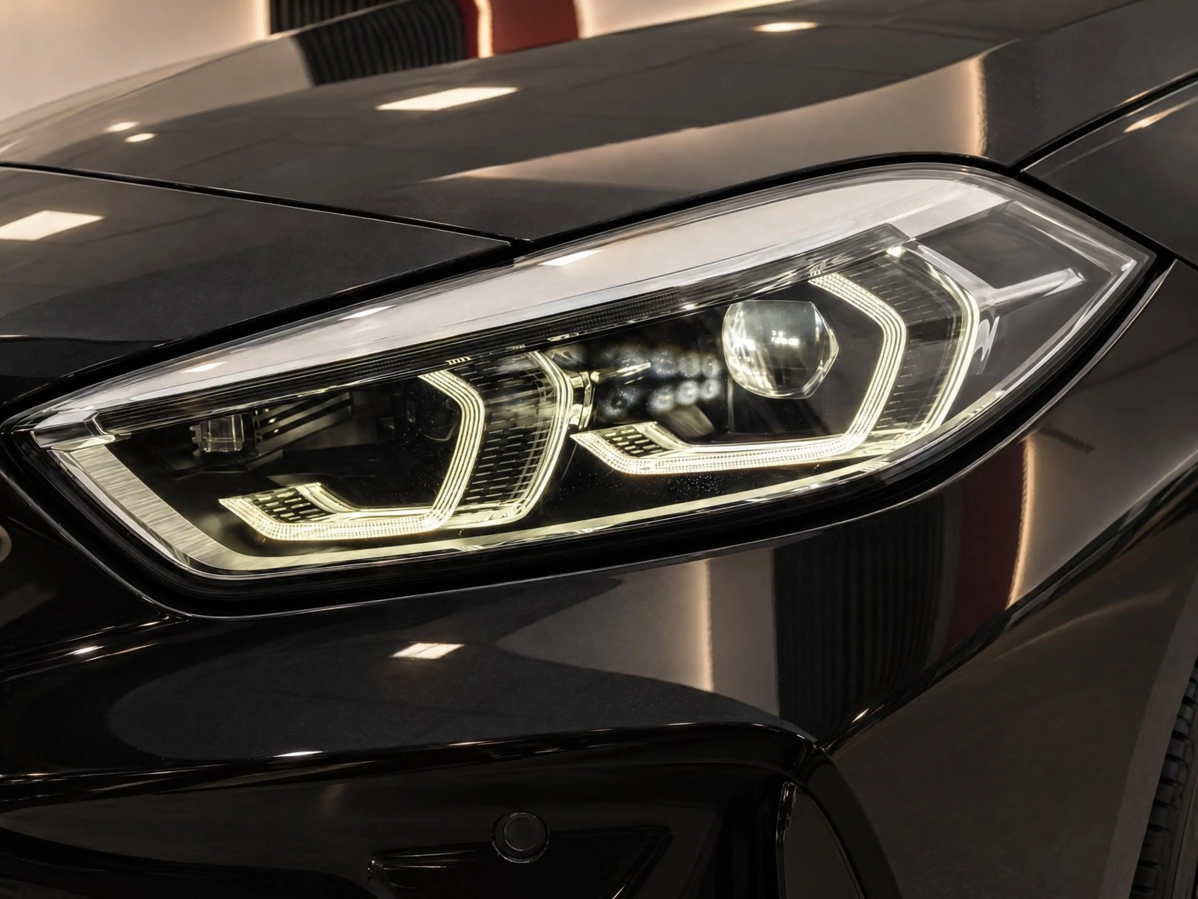 BMW 120 1-serie 120i High Executive | M-Sport Shadow | Pan — photo 11