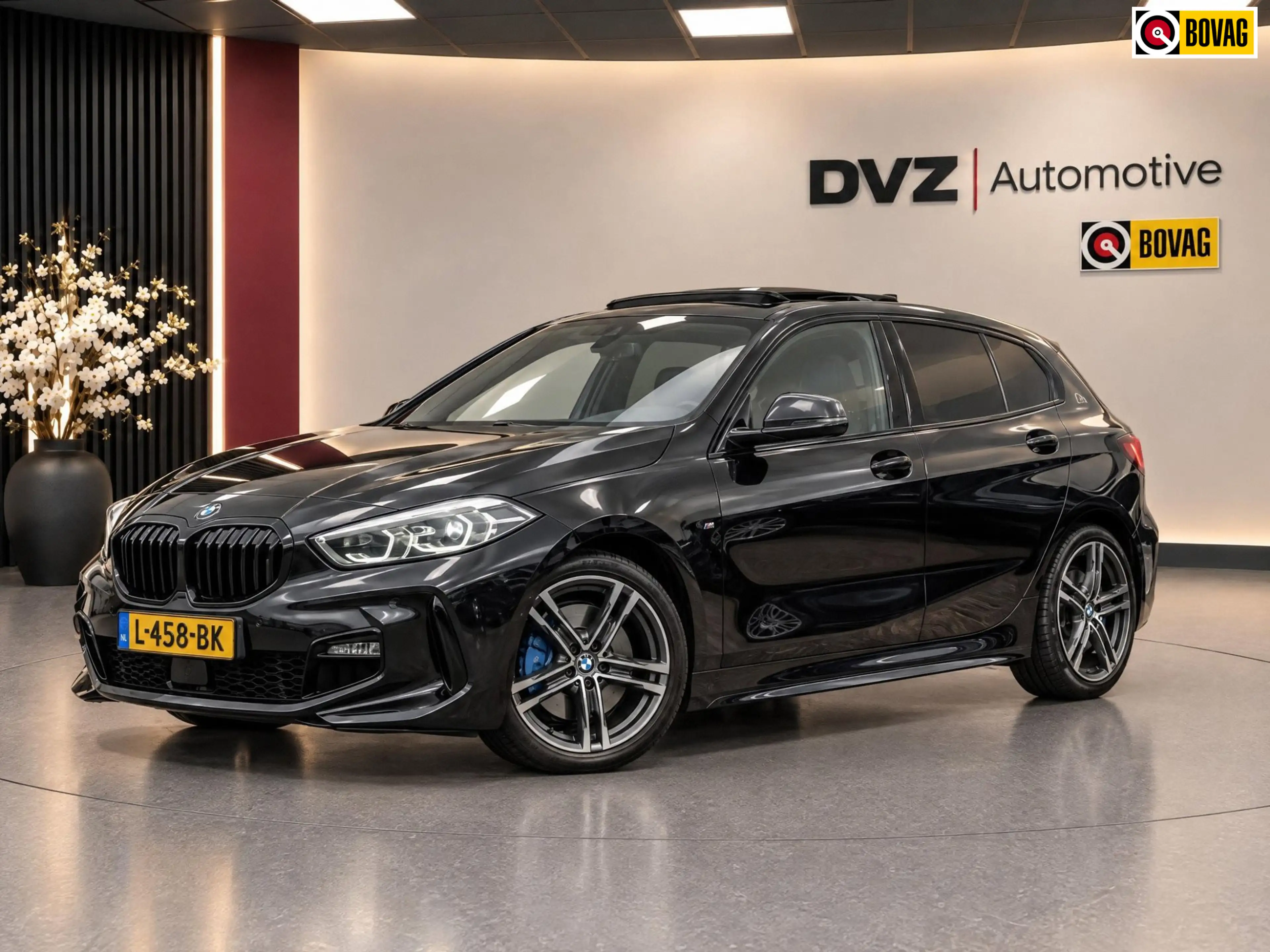 BMW 120 1-serie 120i High Executive | M-Sport Shadow | Pan