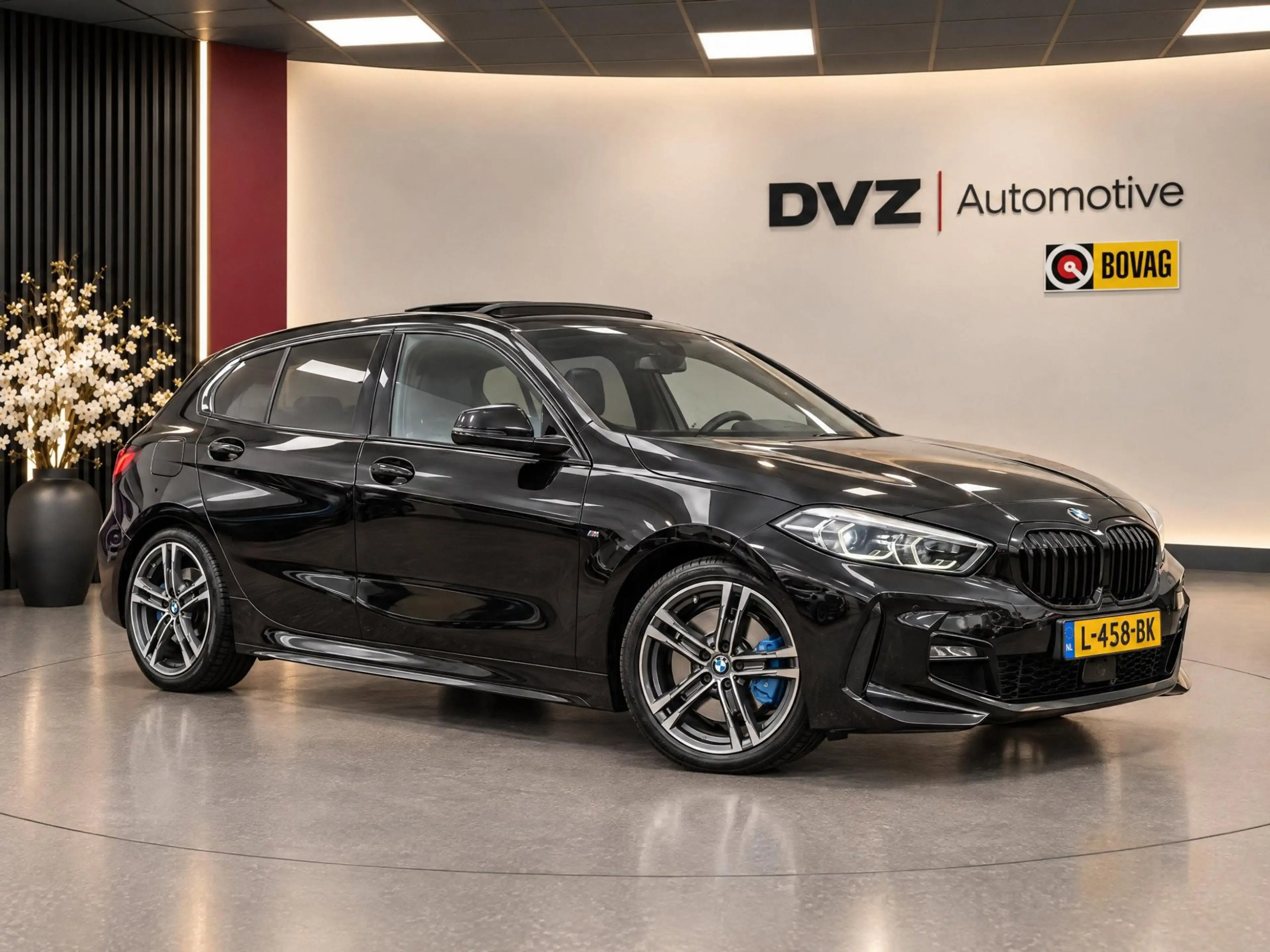 BMW 120 1-serie 120i High Executive | M-Sport Shadow | Pan — photo 5