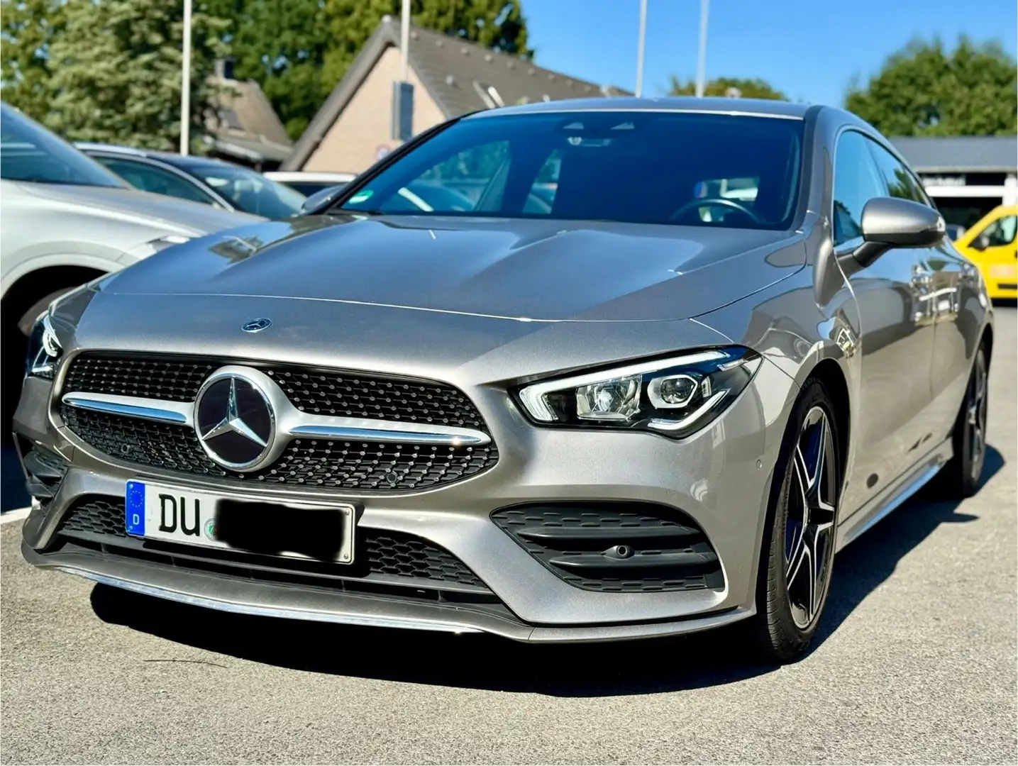 Mercedes-Benz CLA 200 AMG Line MBUX LED TLeder AHK CarPlay Silber - 1