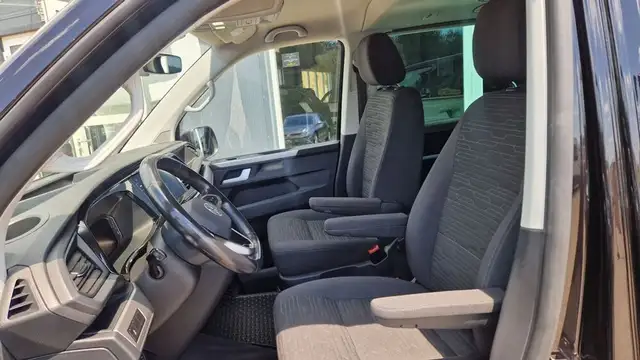 Volkswagen T6.1 Multivan TDI DSG 4MOTION ''Garantie'' Ansicht 10