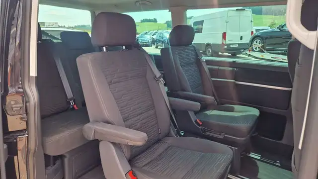 Volkswagen T6.1 Multivan TDI DSG 4MOTION ''Garantie'' Ansicht 15