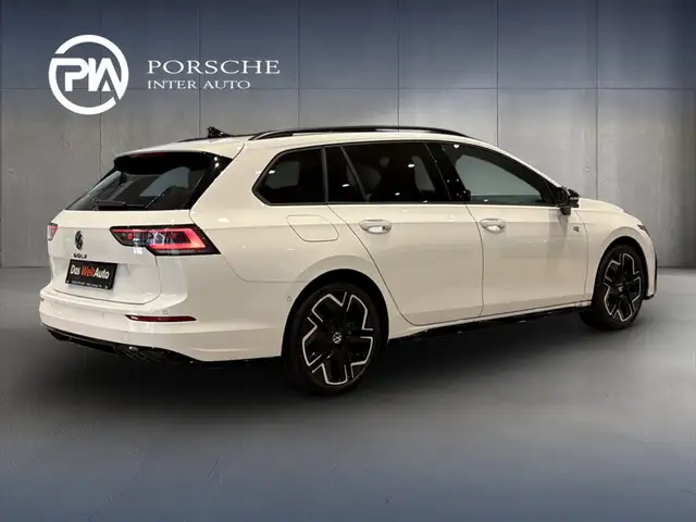 Volkswagen Golf view 4