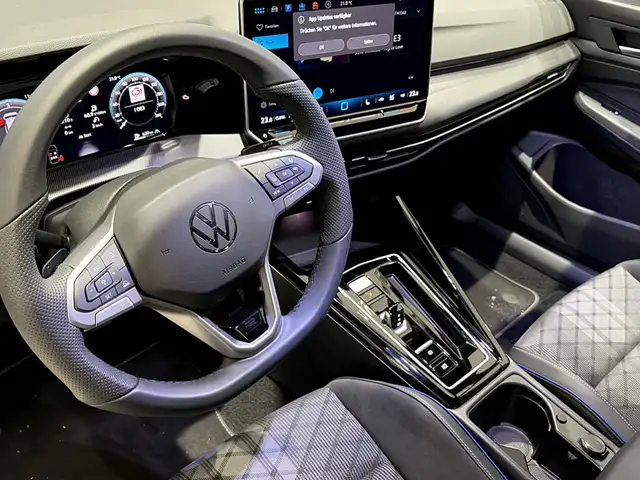 Volkswagen Golf view 7
