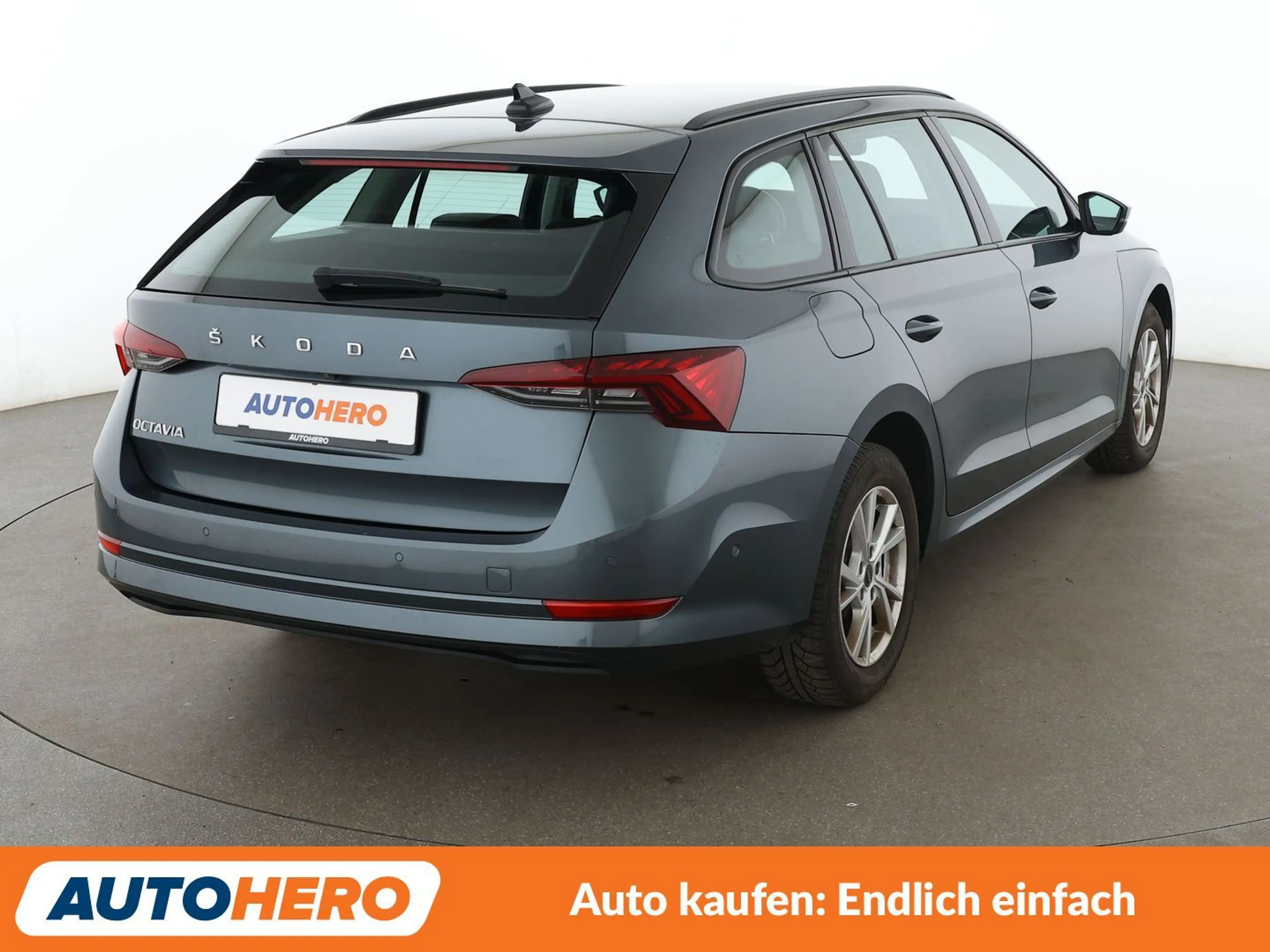 Skoda Octavia 2.0 TDI First Edition Aut.*NAVI*LED*ACC*CAM*PDC* — photo 6