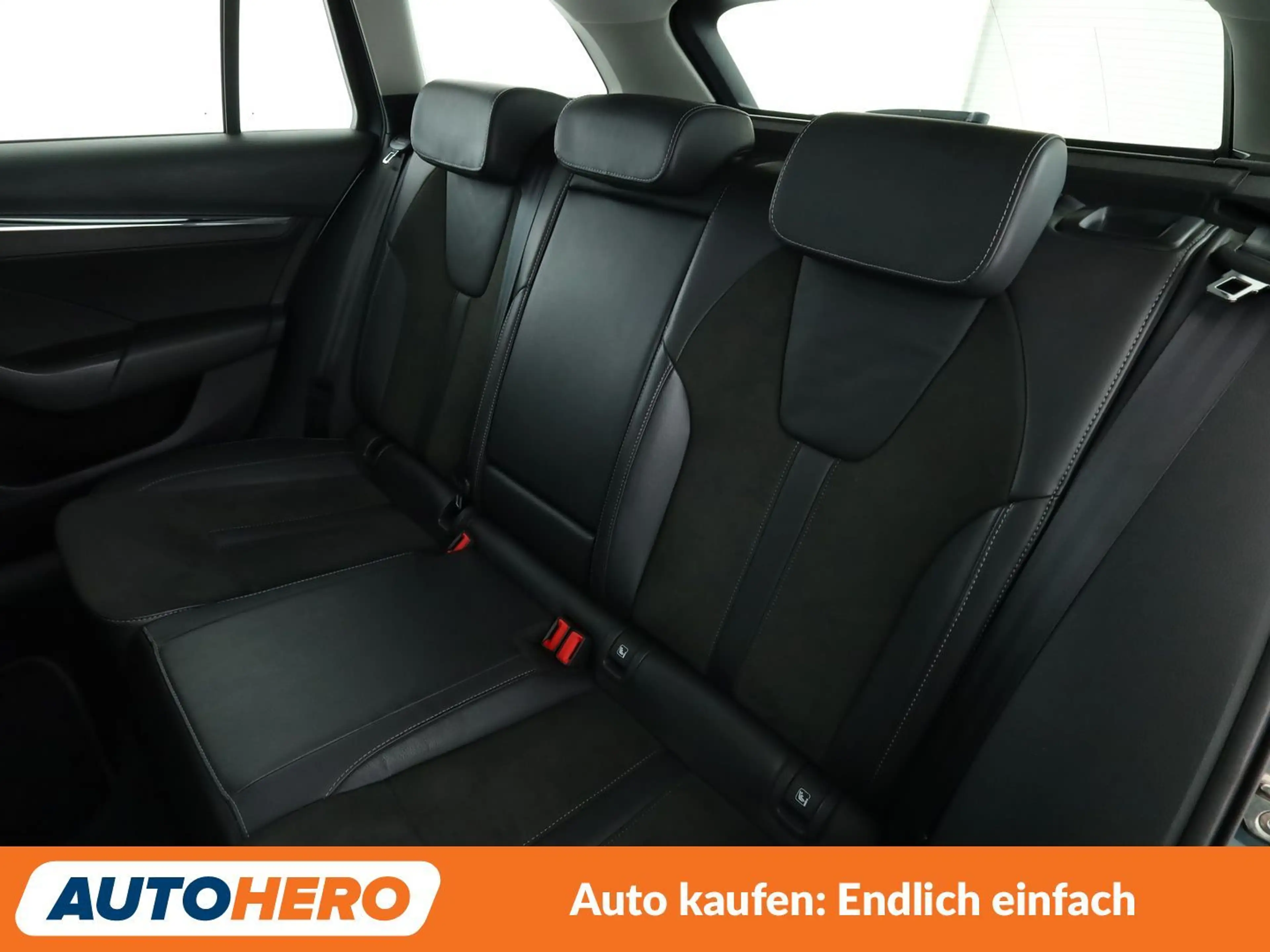 Skoda Octavia 2.0 TDI First Edition Aut.*NAVI*LED*ACC*CAM*PDC* — photo 14
