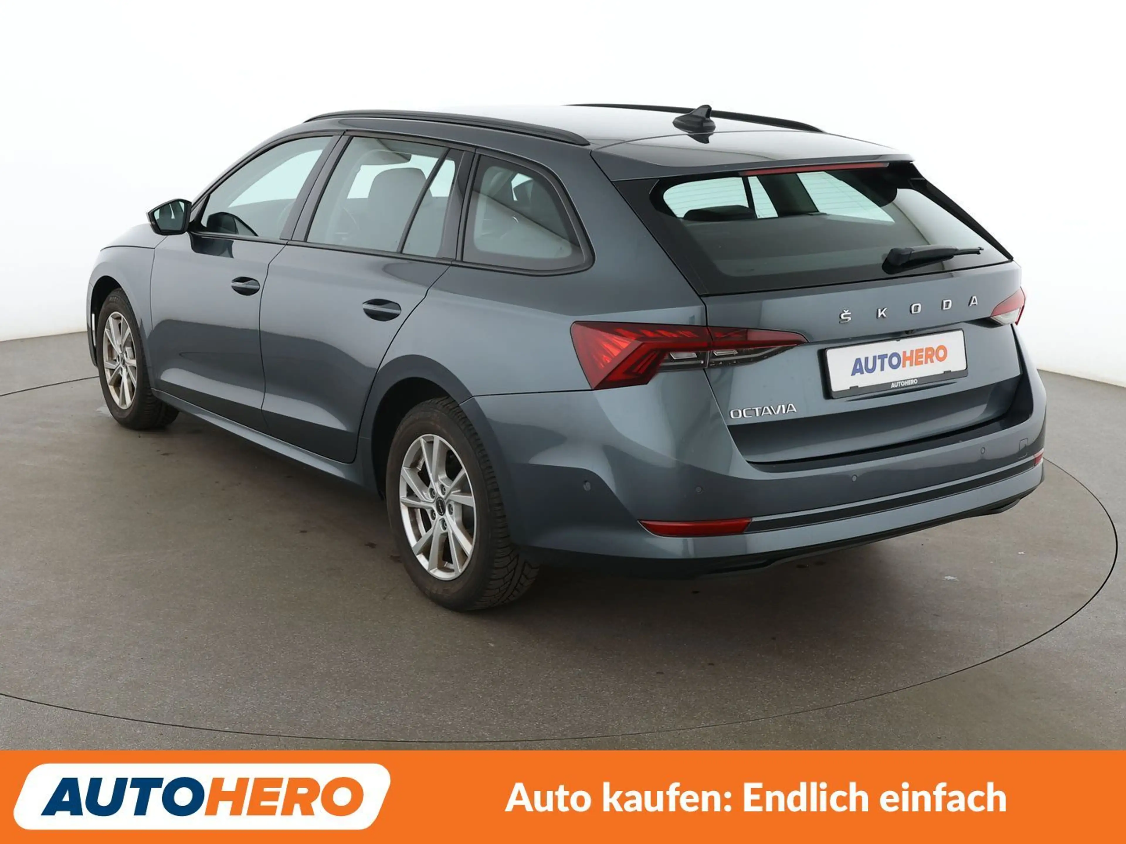 Skoda Octavia 2.0 TDI First Edition Aut.*NAVI*LED*ACC*CAM*PDC* — photo 4