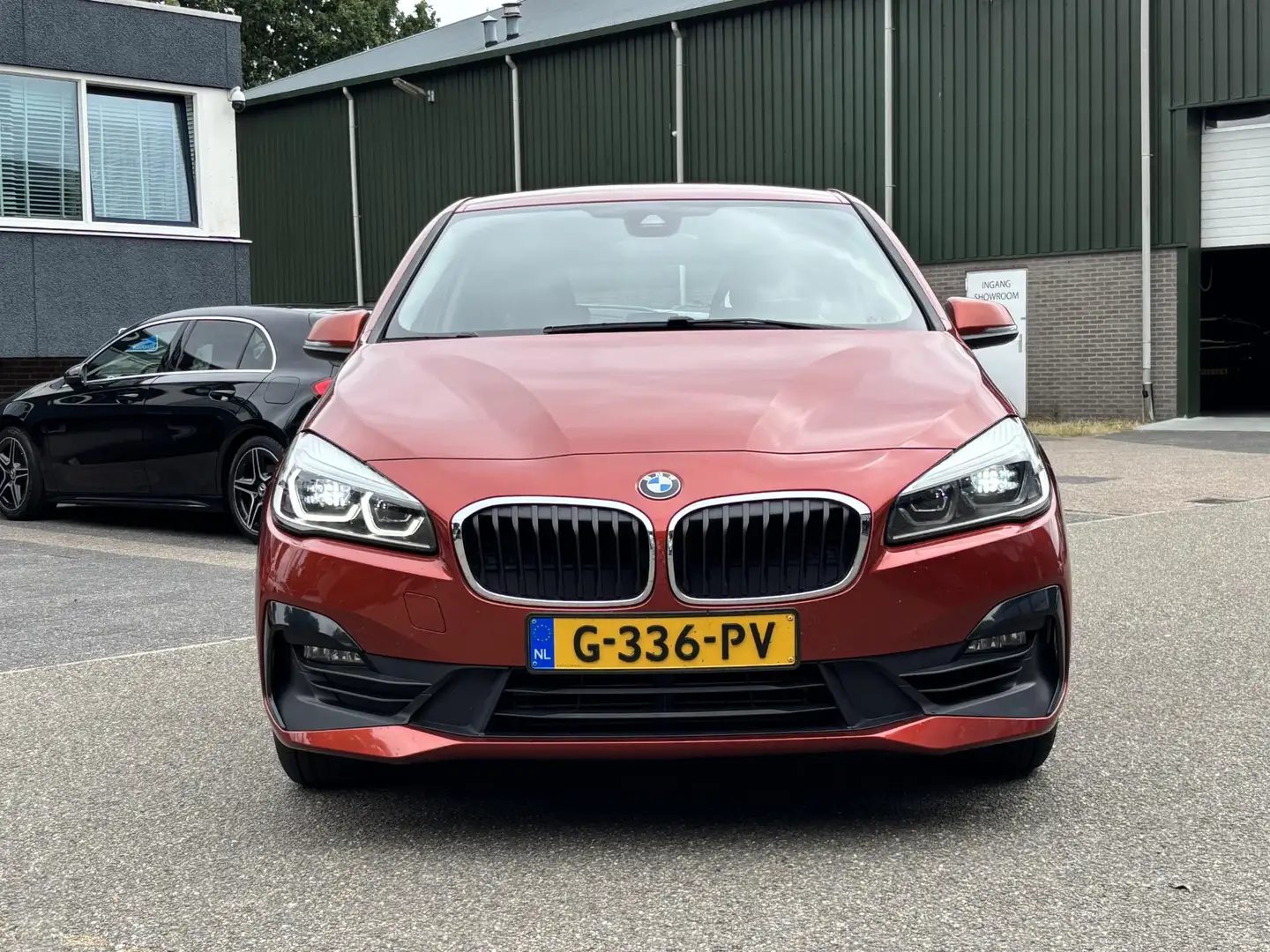 BMW 218 2-serie Active Tourer 218i Executive Edition ORIG. Oranje - 2
