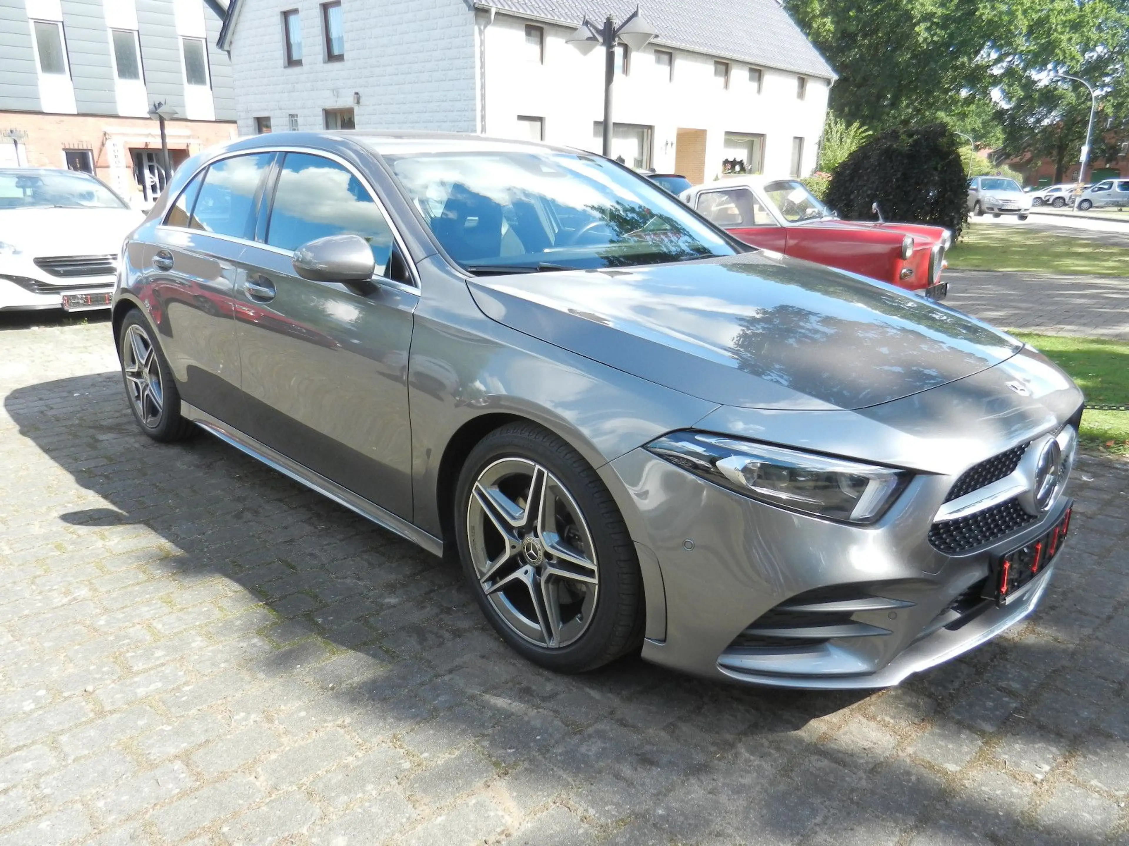 Mercedes-Benz A 220 d DCT AMG Klima Alu Navi Kamera Leder — photo 3