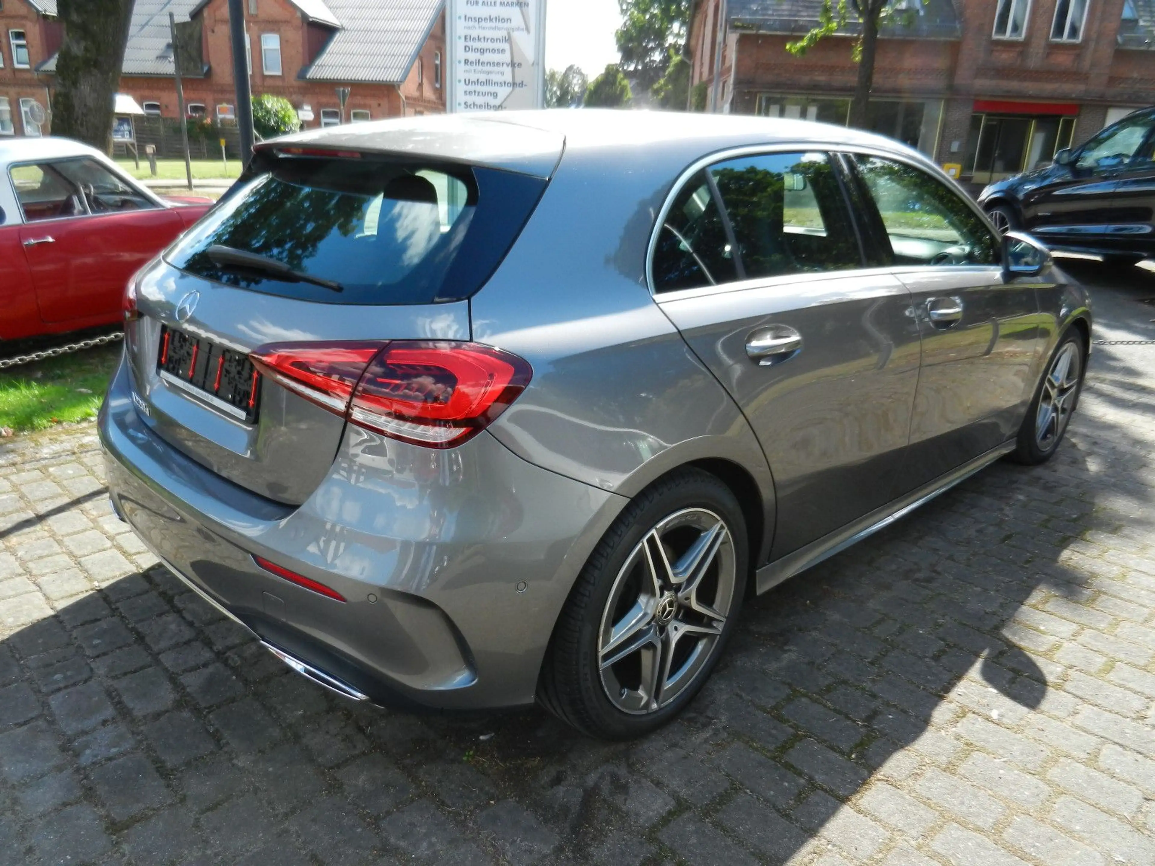 Mercedes-Benz A 220 d DCT AMG Klima Alu Navi Kamera Leder — photo 5