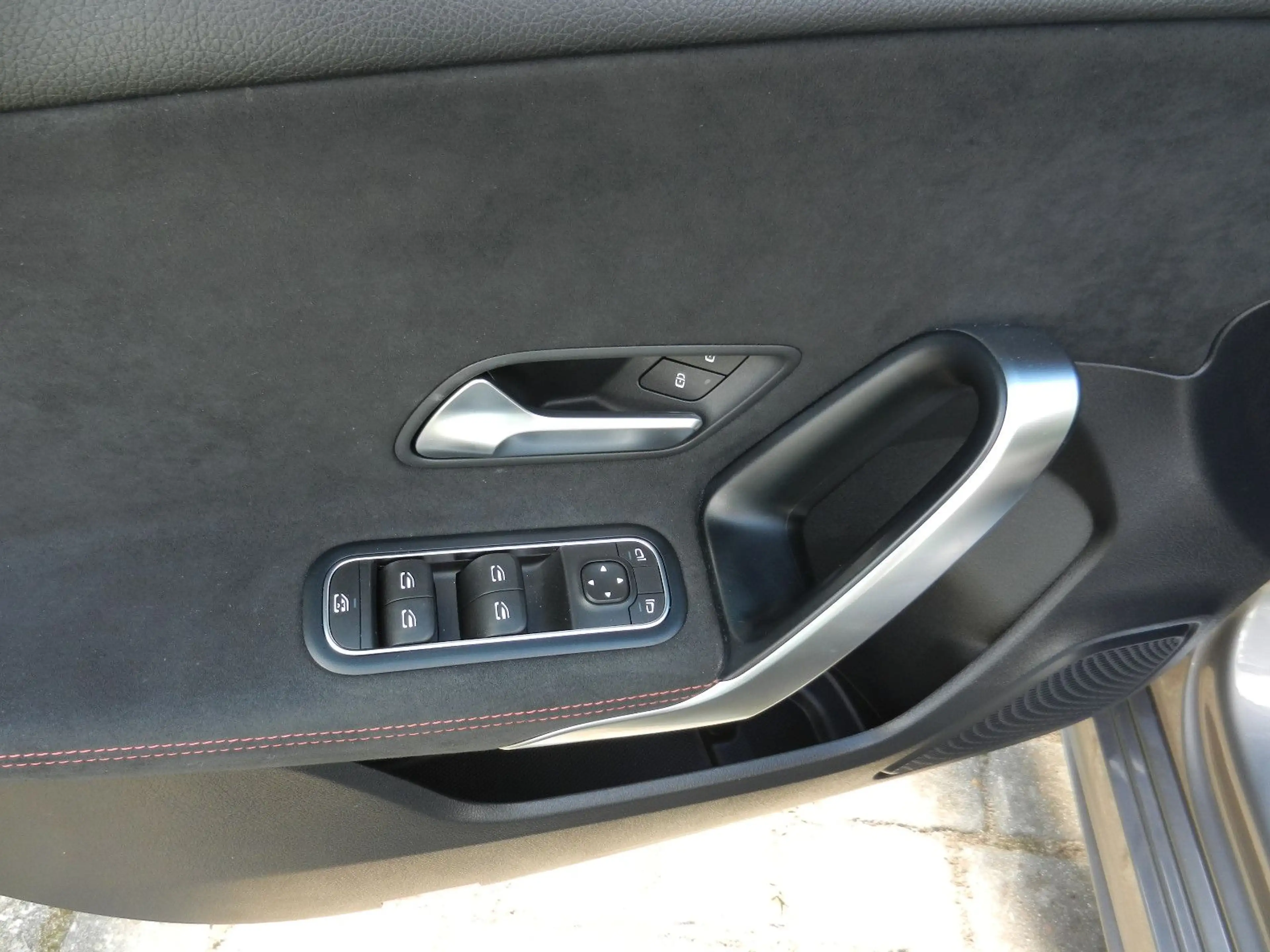 Mercedes-Benz A 220 d DCT AMG Klima Alu Navi Kamera Leder — photo 11