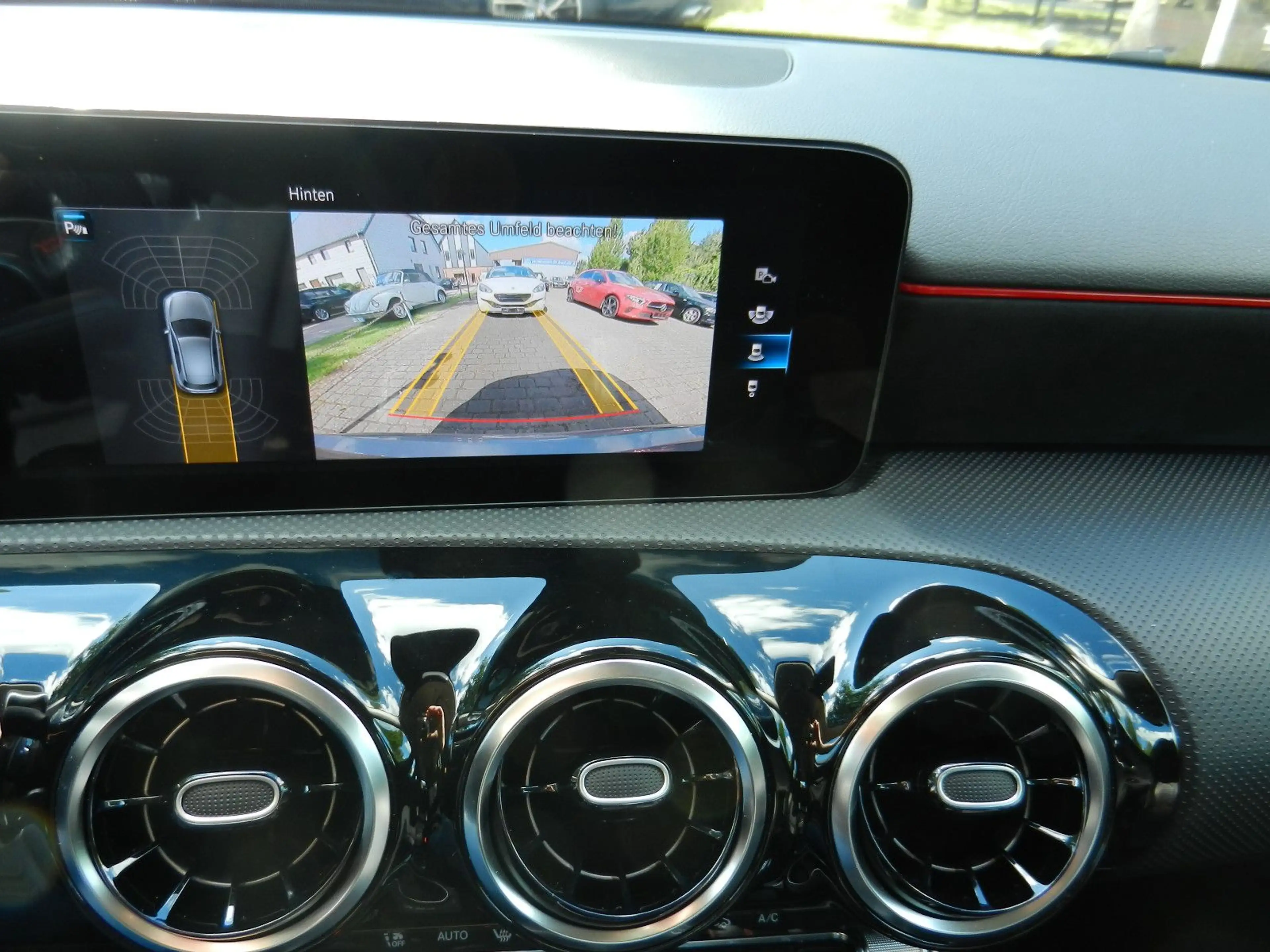 Mercedes-Benz A 220 d DCT AMG Klima Alu Navi Kamera Leder — photo 8