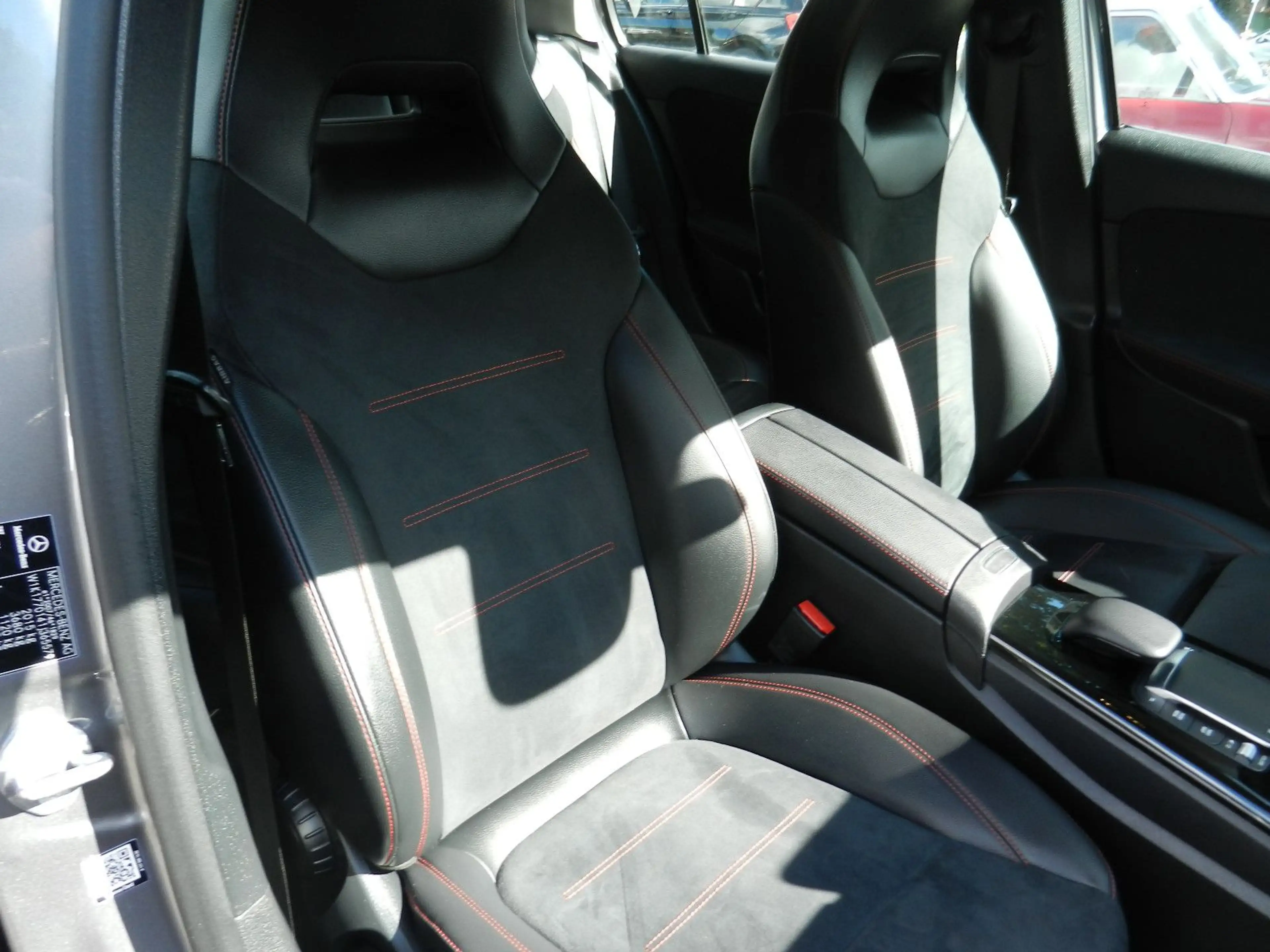Mercedes-Benz A 220 d DCT AMG Klima Alu Navi Kamera Leder — photo 13