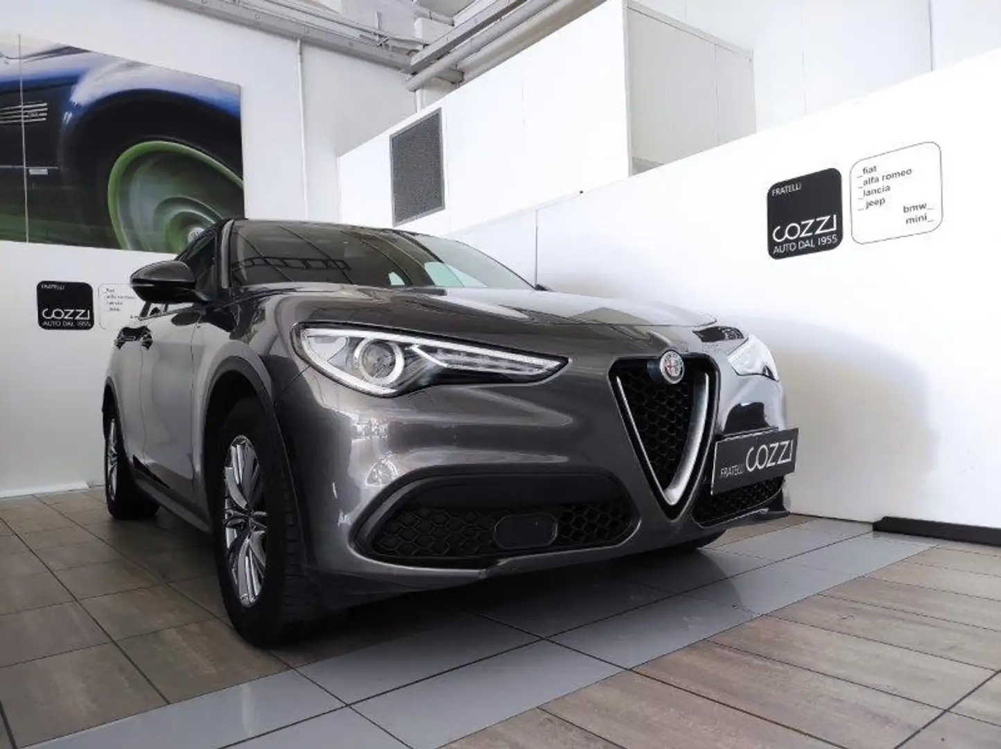Alfa Romeo Stelvio - Stelvio 2.2 Turbodiesel 190 CV AT8 RWD Business Grigio - 1