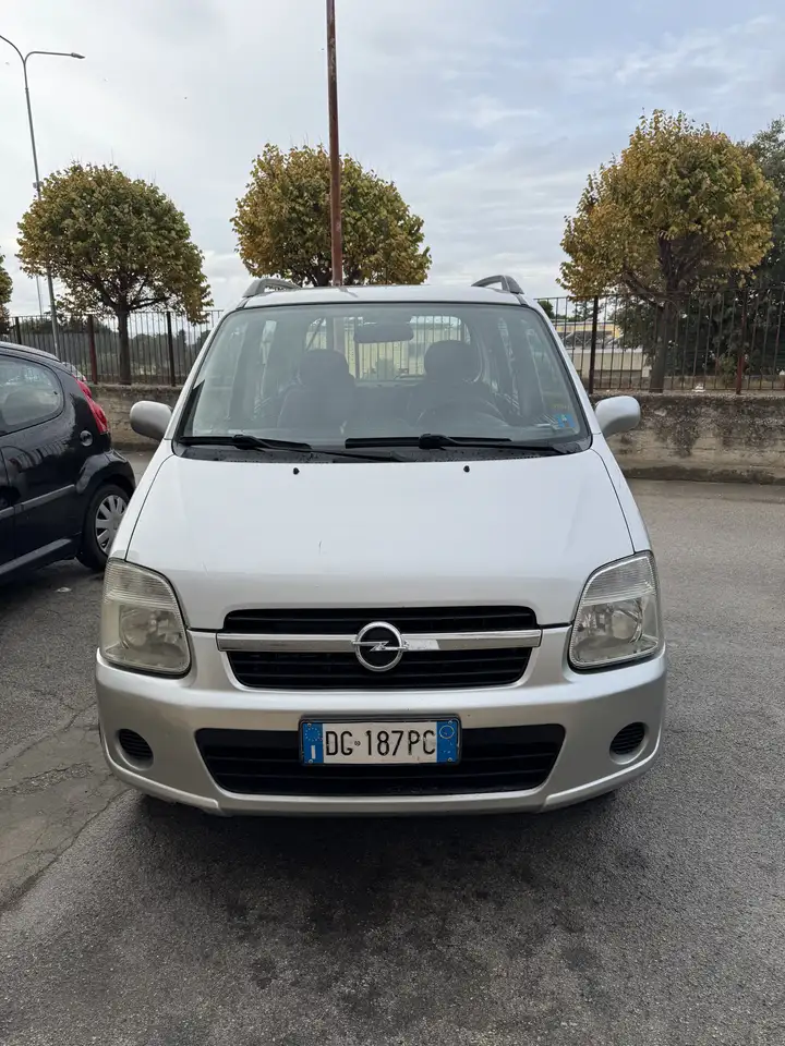 Opel Agila
