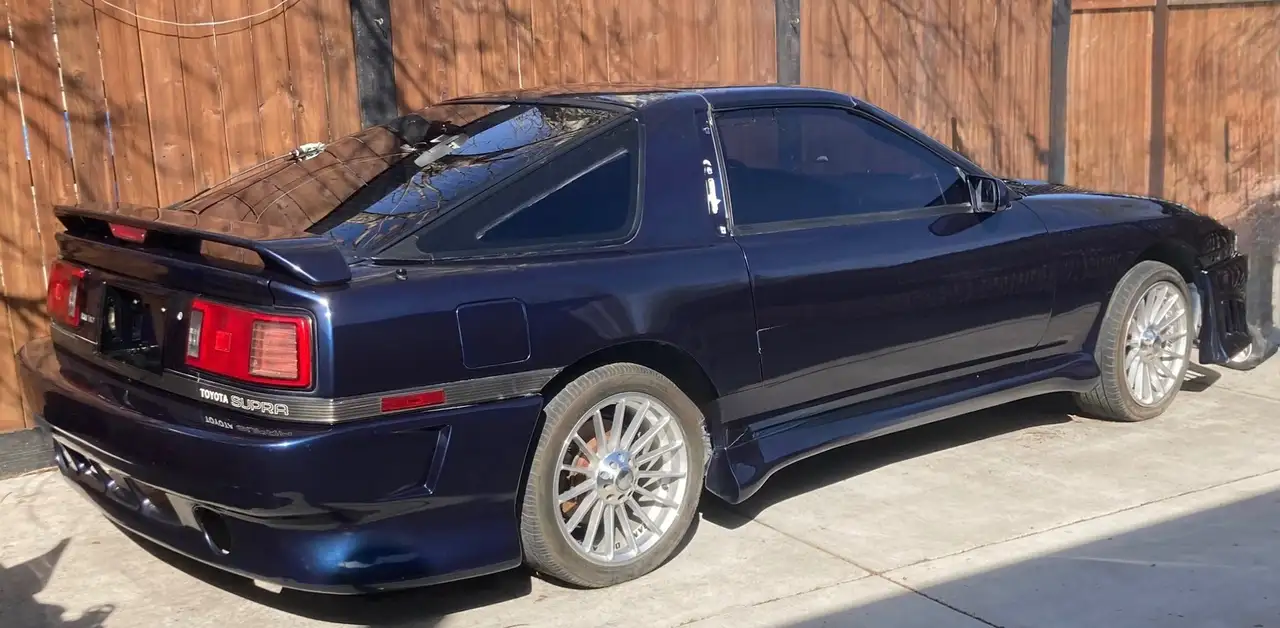 Toyota Supra снимка Toyota Supra