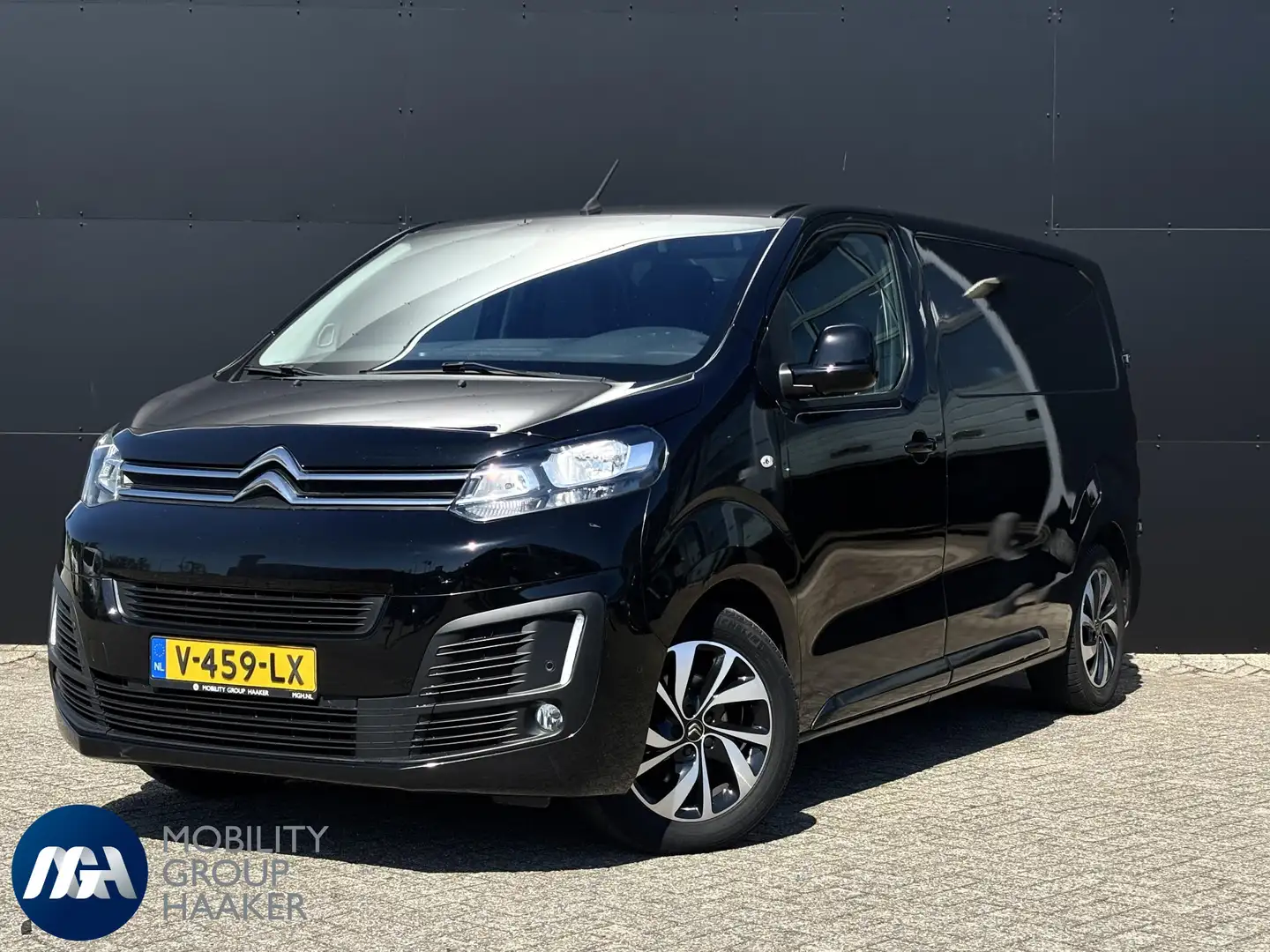 Citroen Jumpy 2.0 BlueHDI 180 Business M S&S I Automaat I Apple- Zwart - 1