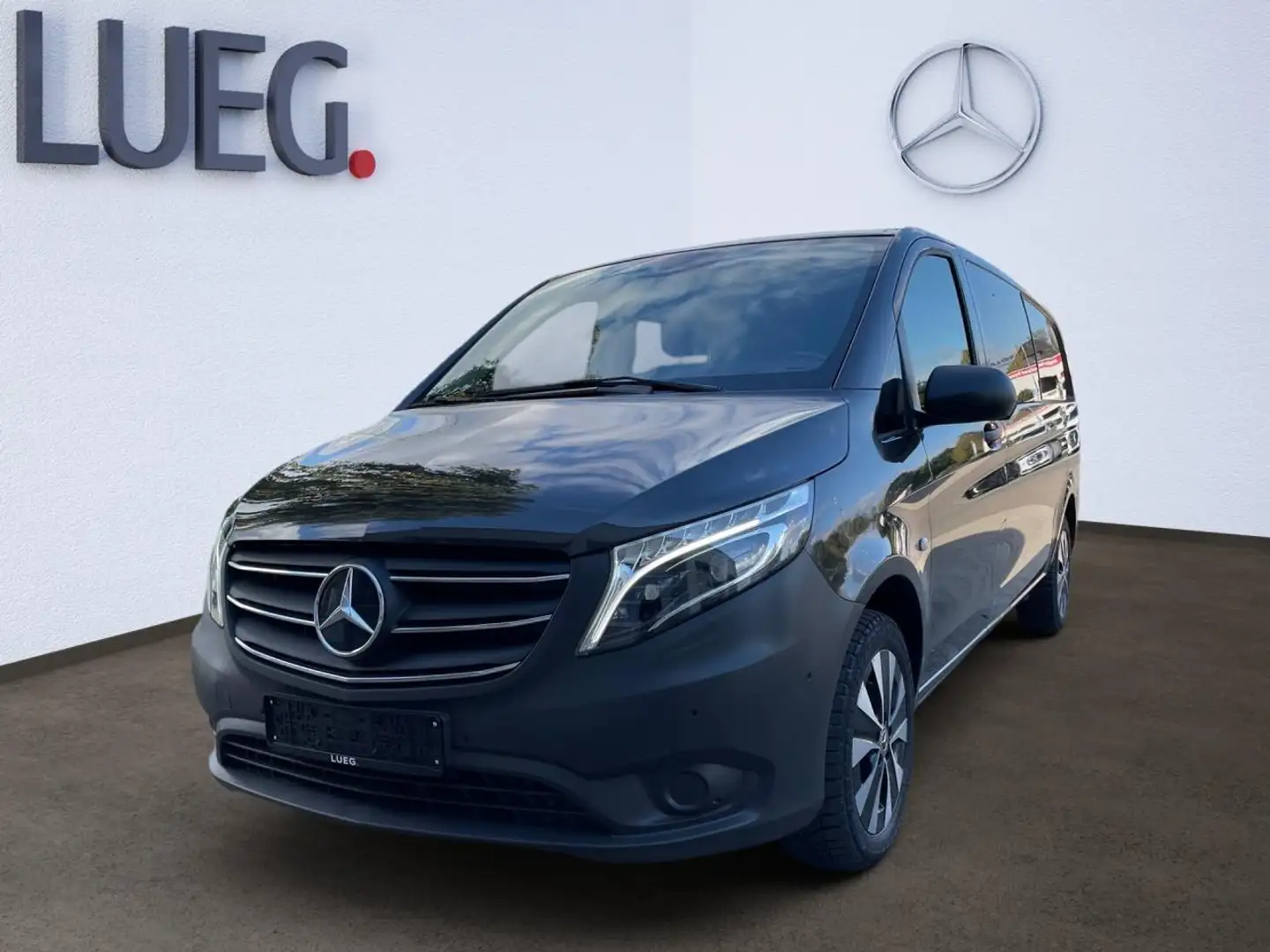 Mercedes-Benz Vito 124 CDI 4x4 Mixto Extralang Distronic SpurW Grau - 2