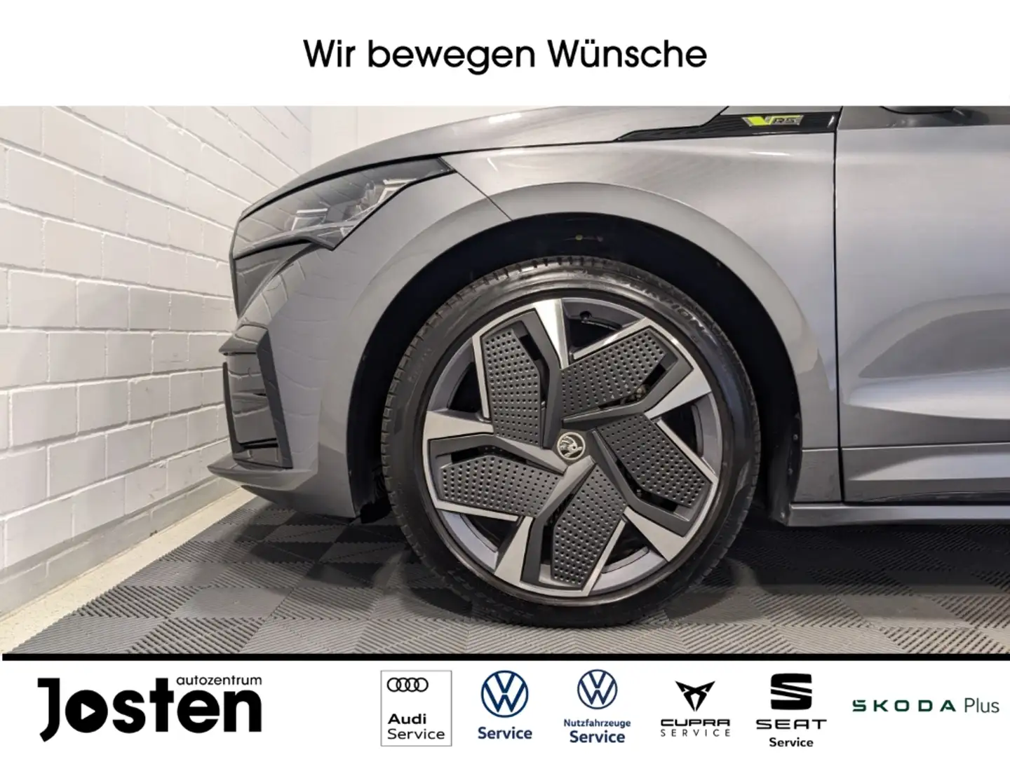 Skoda Enyaq Coupe RS Suite AHK Head-Up ACC Pano Grau - 2
