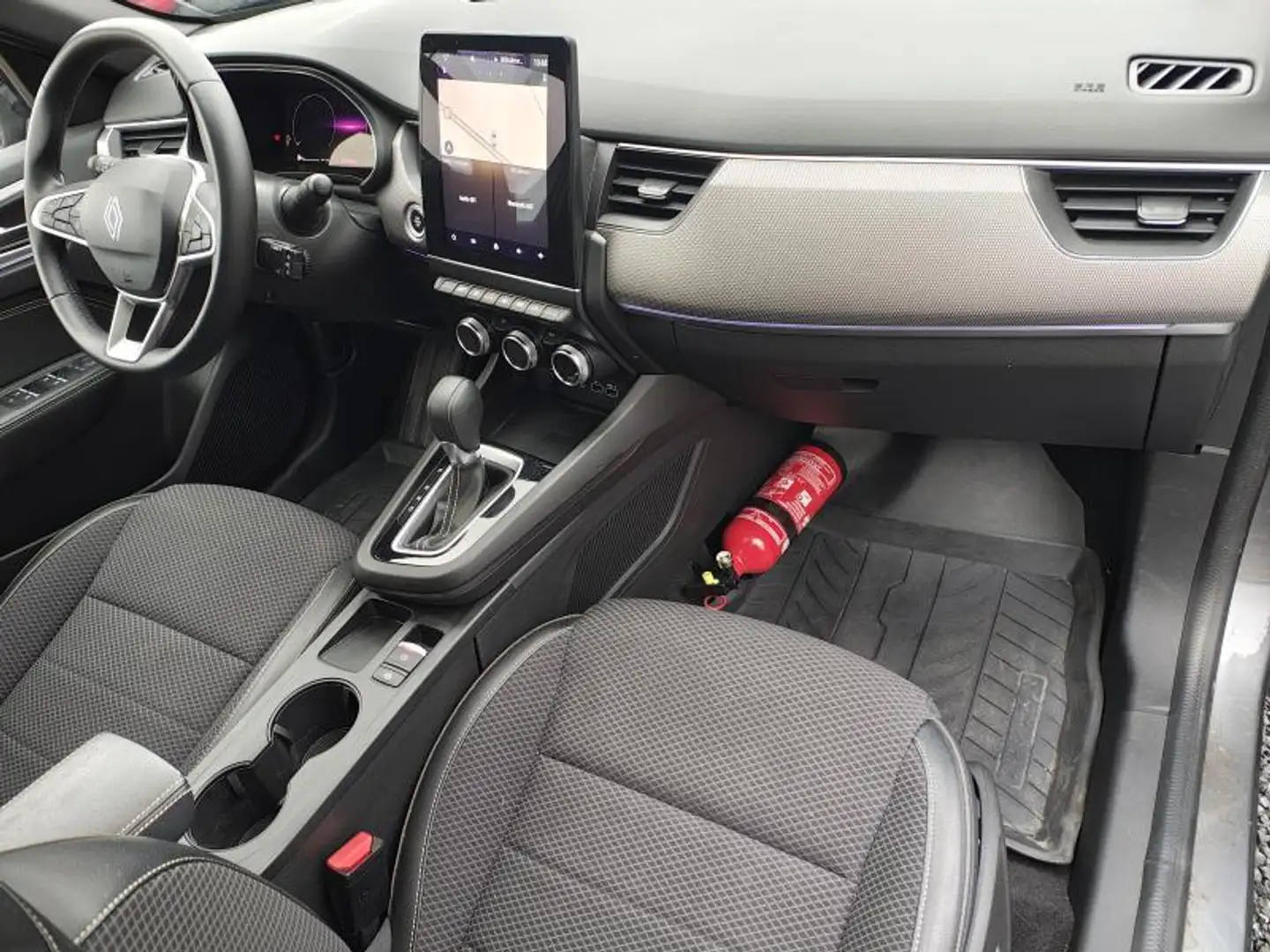 Renault Arkana Techno / 1.3 TCe / EDC / Mild Hybrid Grau - 2