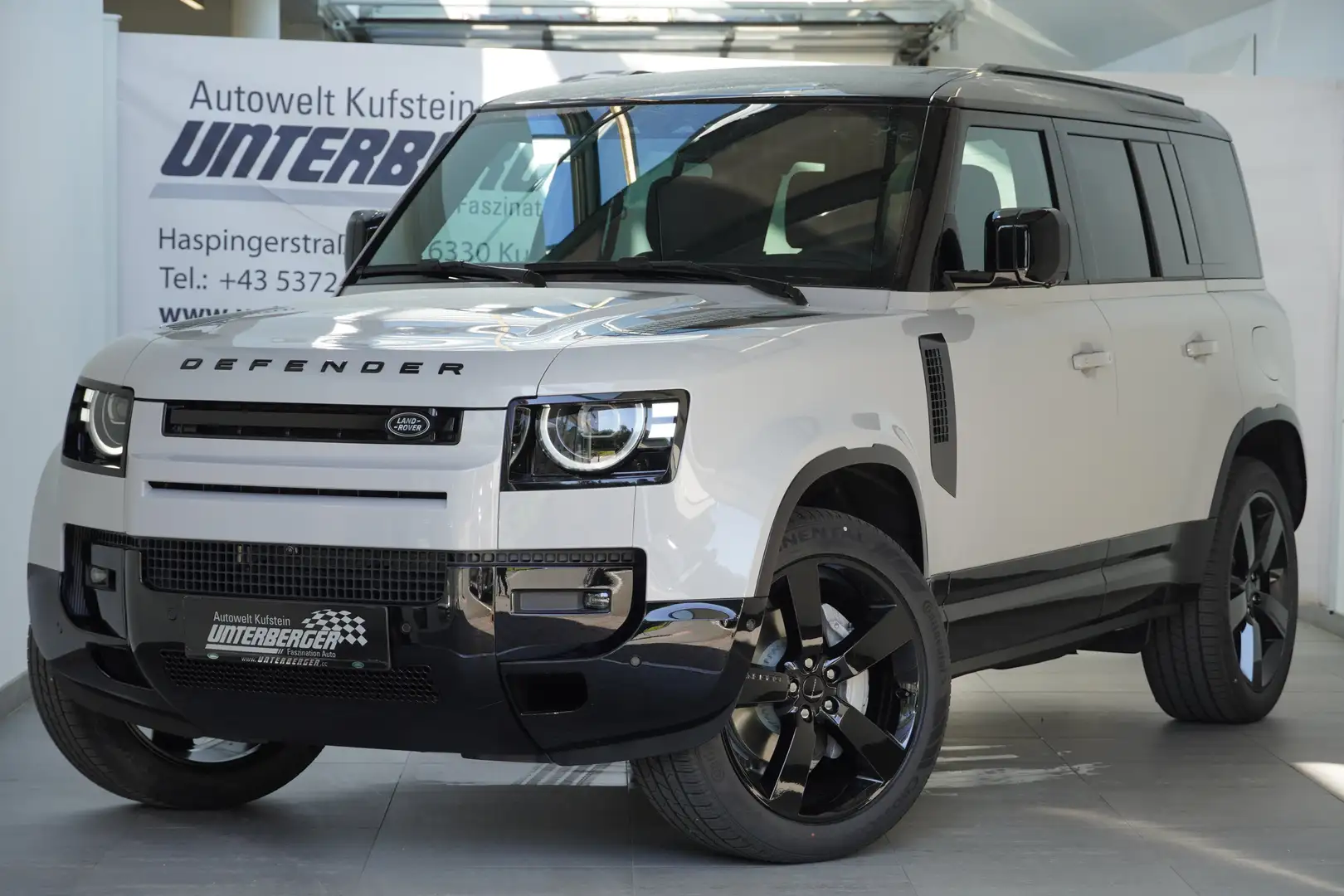 Land Rover Defender Defender 110 PHEV X-Dynamic SE Head-Up Grau - 1