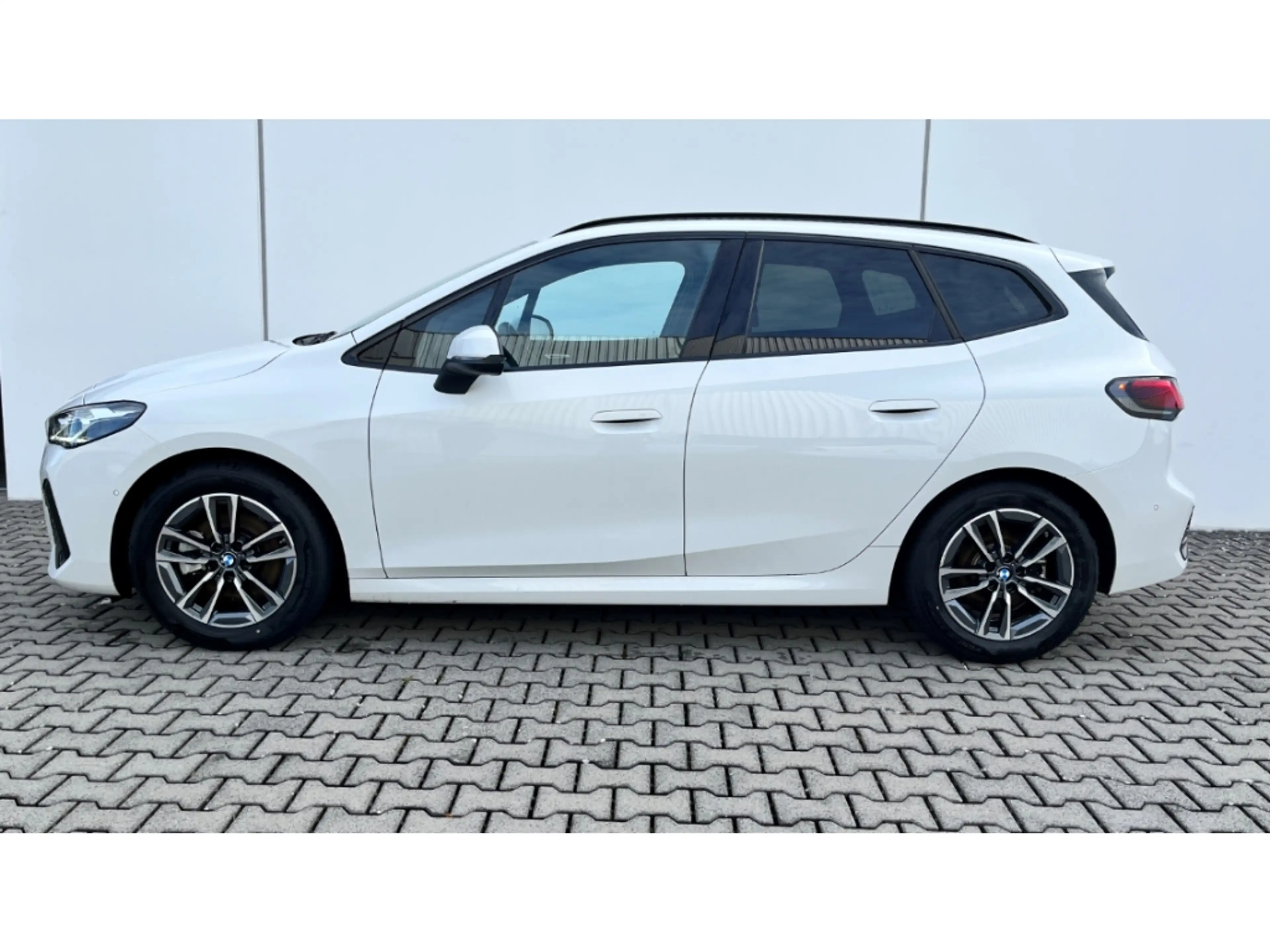 BMW 223 Active Tourer iA xDrive Sportpaket HUD AD AHK-el. — photo 3