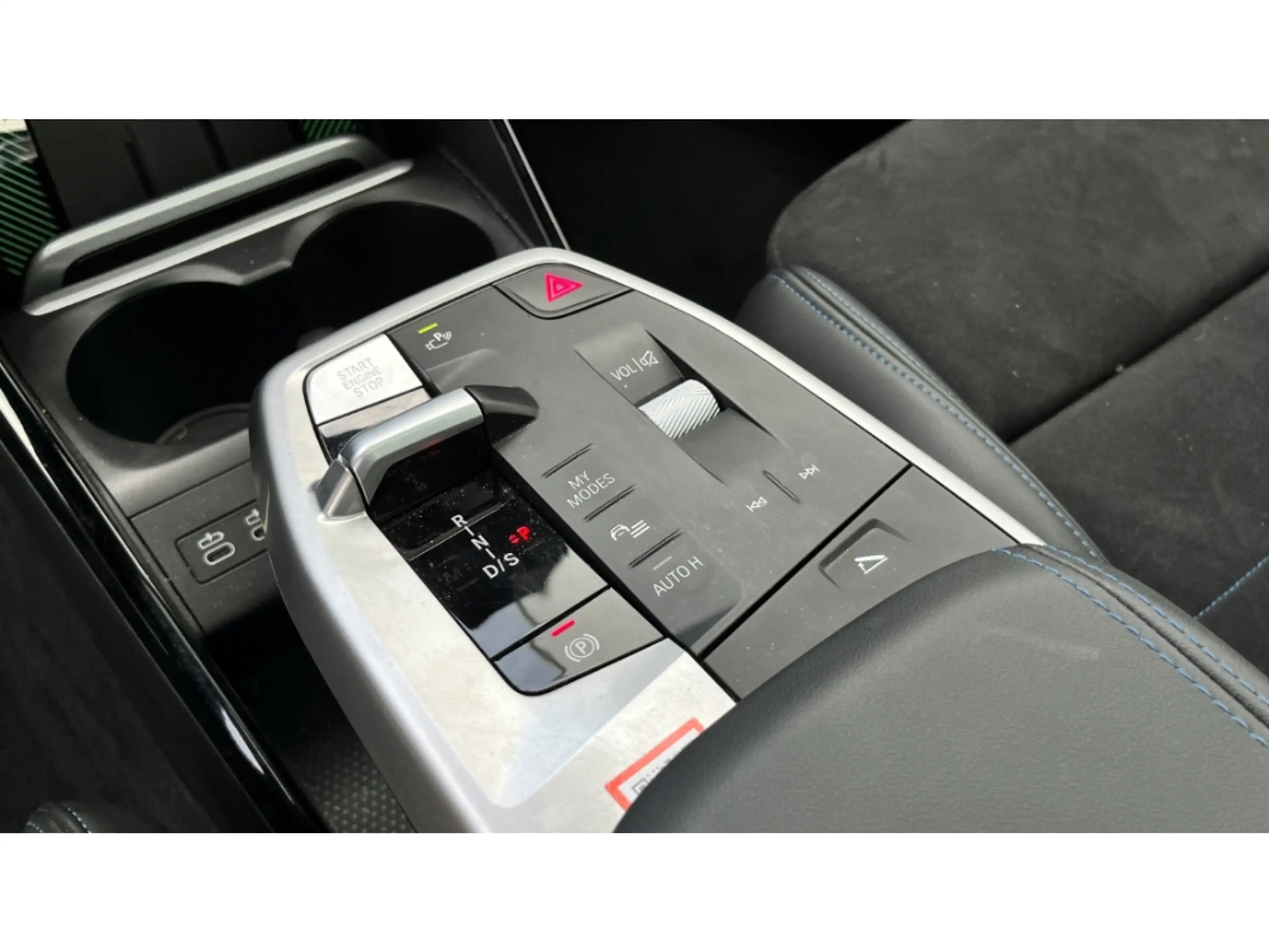 BMW 223 Active Tourer iA xDrive Sportpaket HUD AD AHK-el. — photo 10