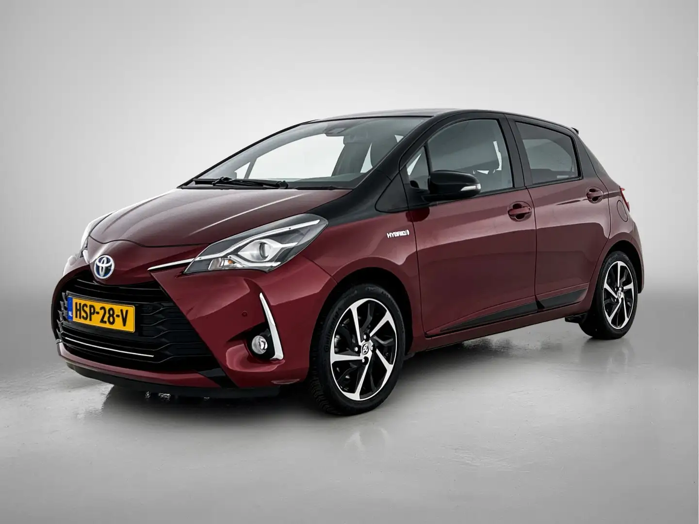Toyota Yaris 1.5 Hybrid Bi-Tone Plus Limited | Apple Carplay | Rood - 1