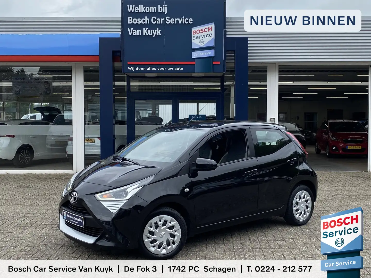 Toyota Aygo 1.0 VVT-i x-play / NL-Auto / 66.000 Km / Automaat Zwart - 1