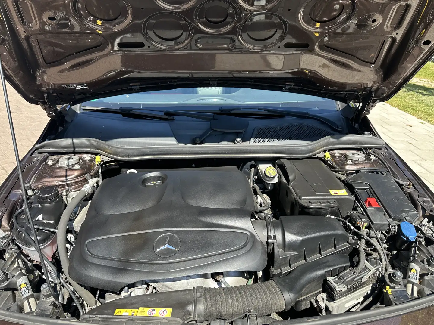 Mercedes-Benz A 180 1.6 Panorama Dak Bruin - 2