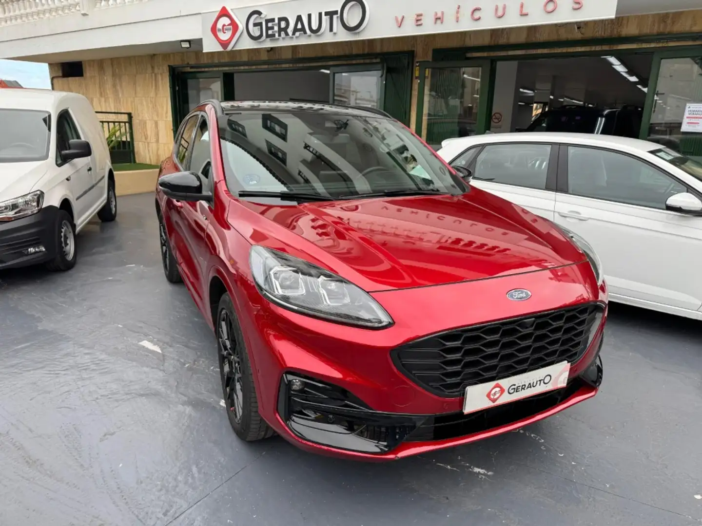 Ford Kuga 2.5 Duratec PHEV ST-Line X 4x2 Rojo - 2
