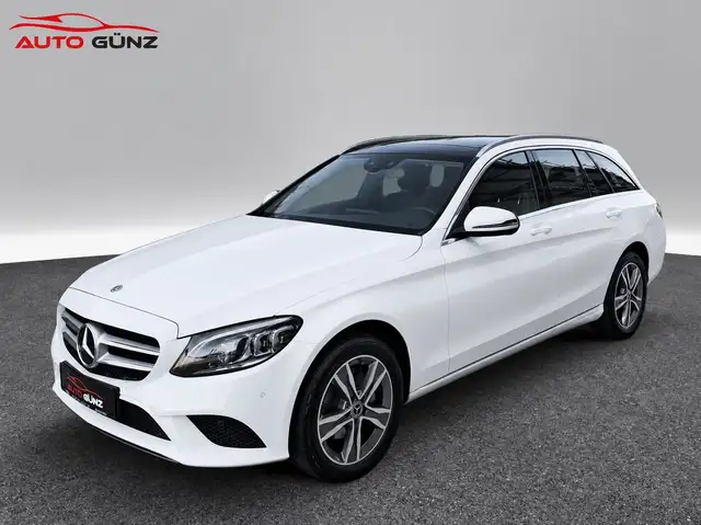 Mercedes-Benz C 200 T Modell 4Matic Avantgarde *Pano Led Kam.*