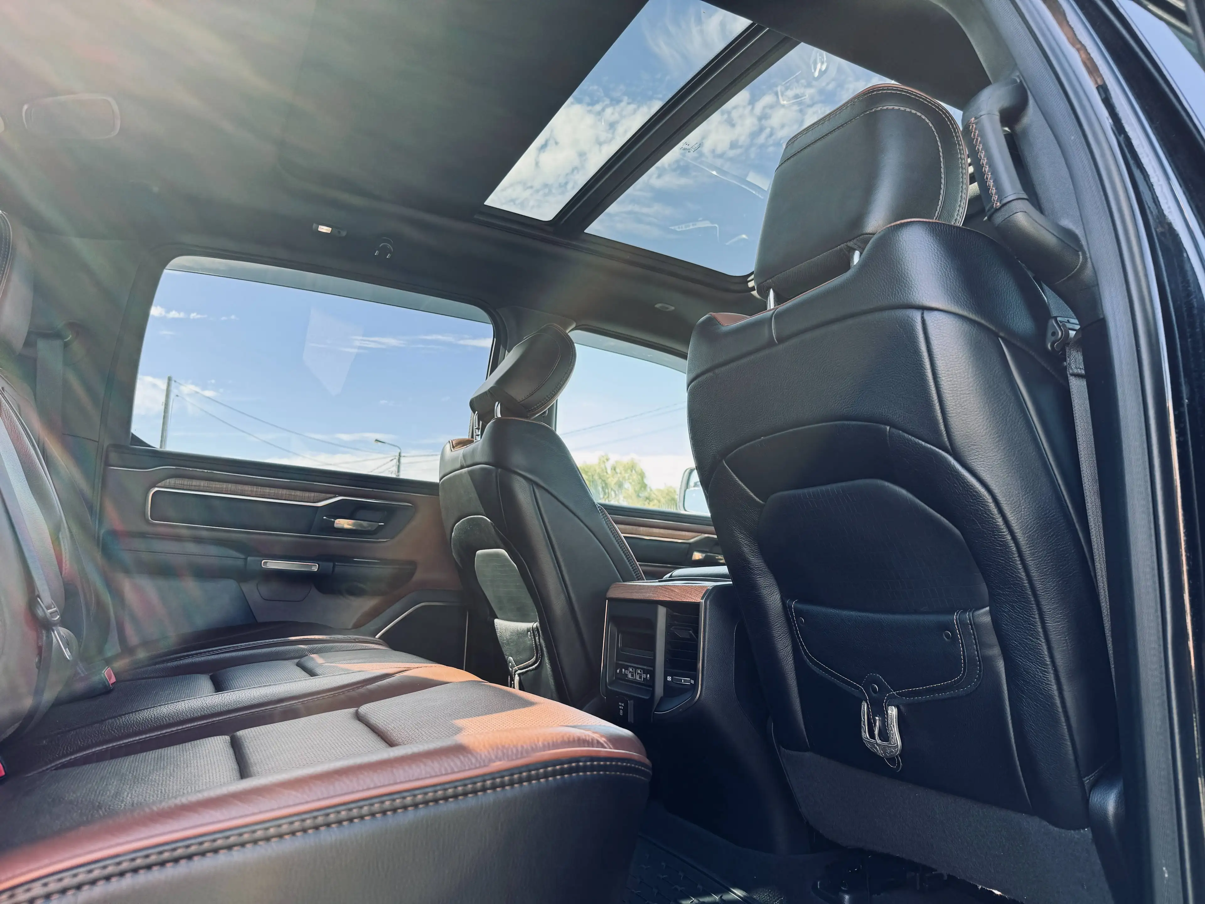 Dodge RAM 1500 LOngHorn edition, Full, Garantie 1 An — photo 4