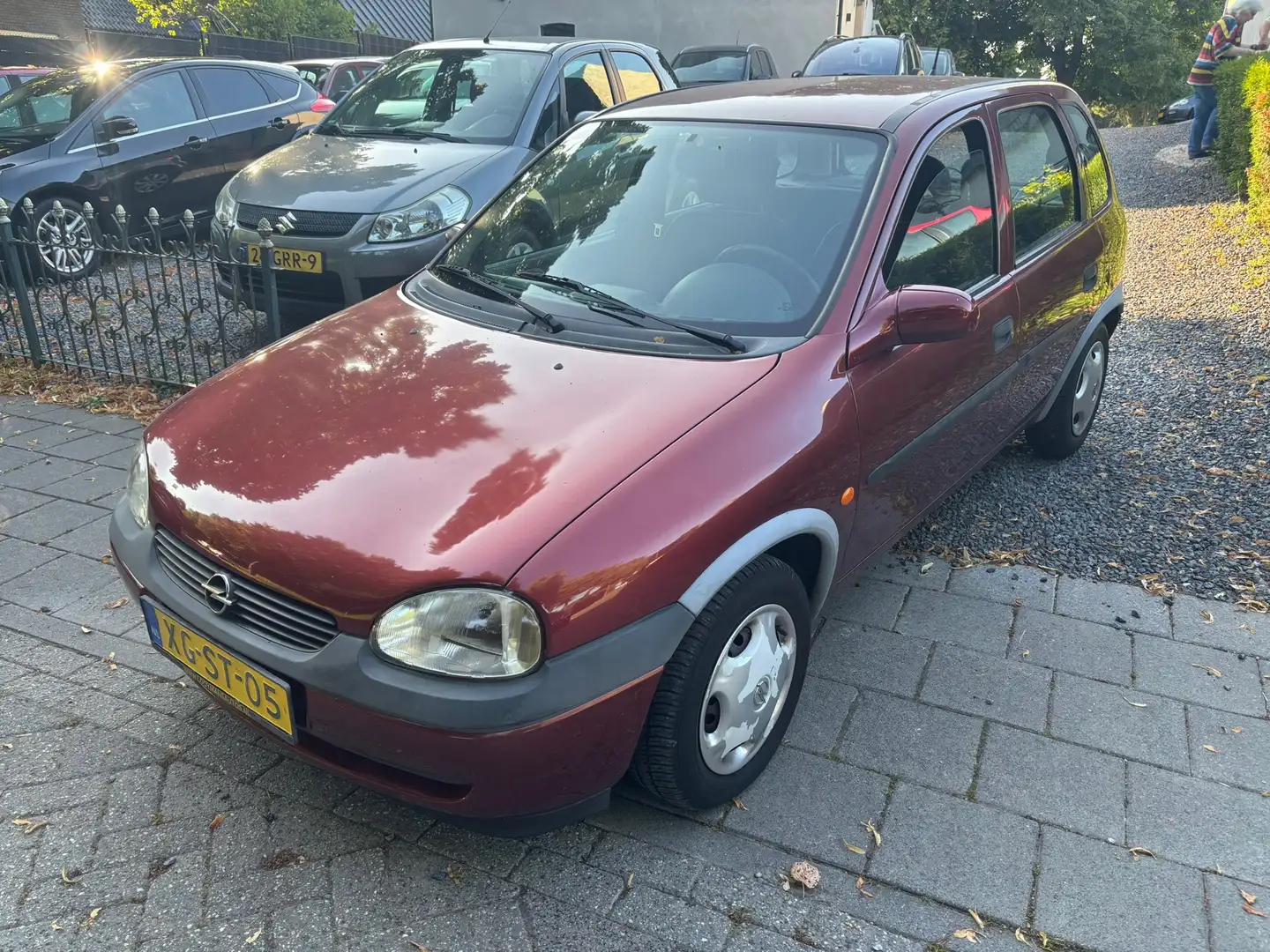 Opel Corsa 1.4i-16V Strada 5 DEURS Rood - 1