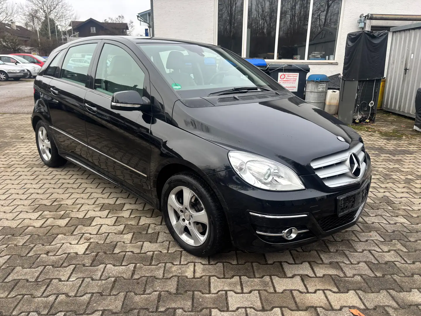 Mercedes-Benz B 200 B 200 (245.233) Schwarz - 1