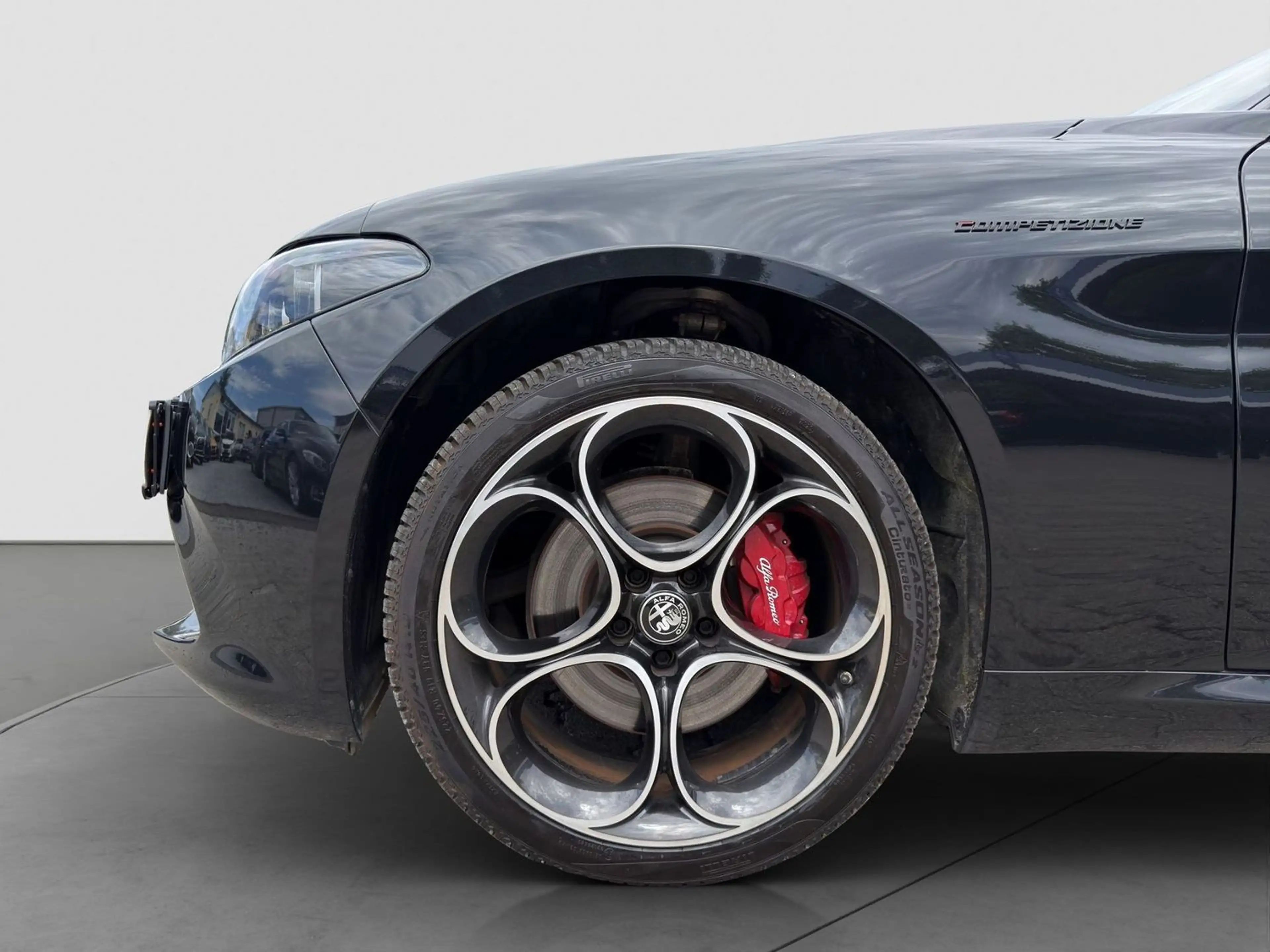 Alfa Romeo Giulia Competizione Q4 Navi ACC Matrix-LED R-Cam — photo 9