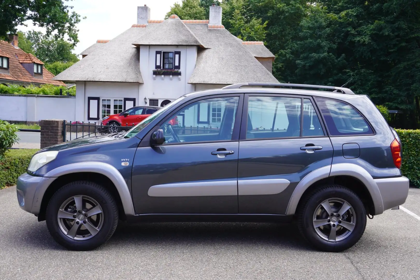 Toyota RAV 4 2.0-16V VVT-i Sol Airco Automaat Trekhaak Grey - 2