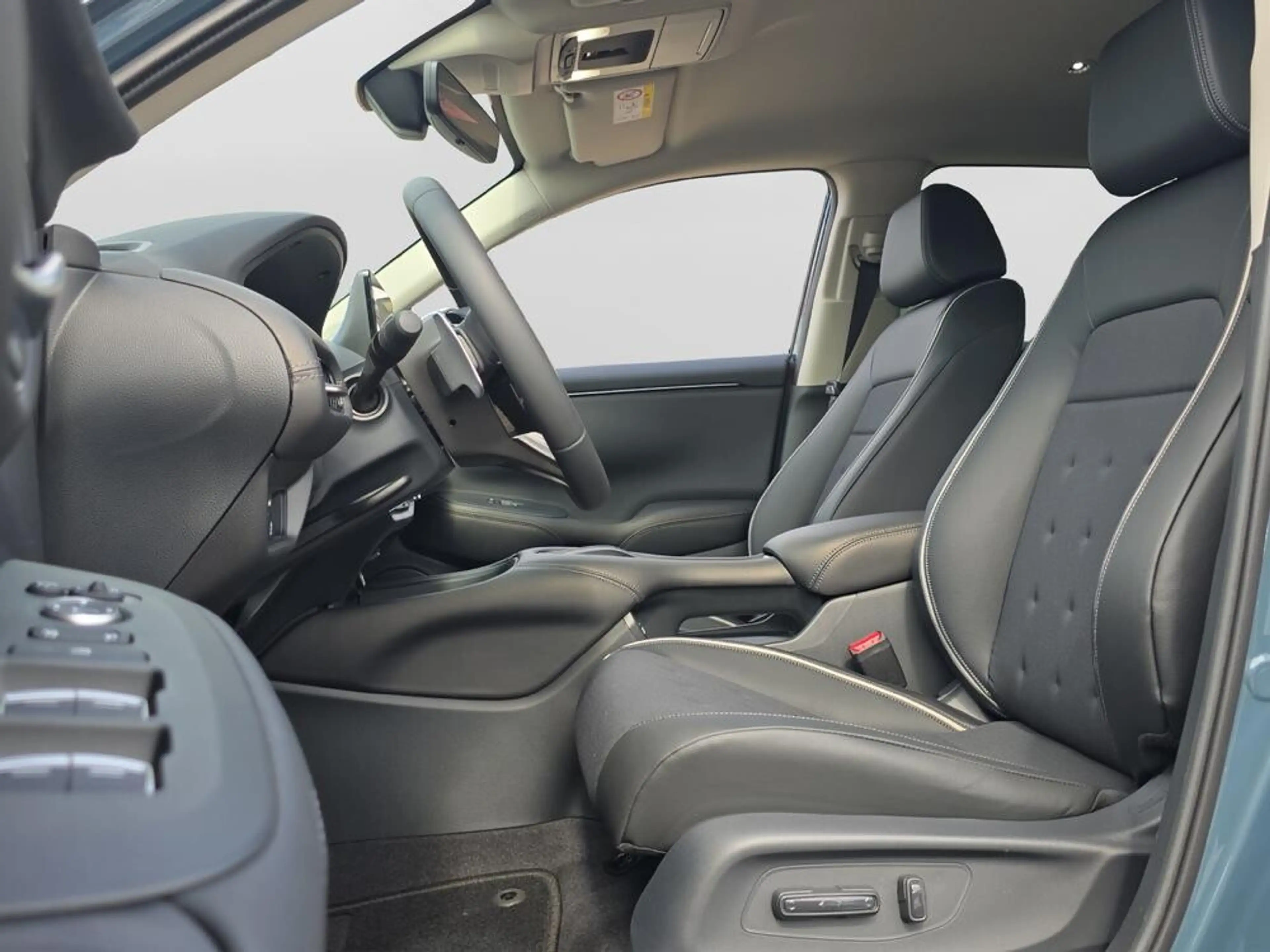 Honda ZR-V 2,0 i-MMD Hybrid Sport Aut. — photo 8