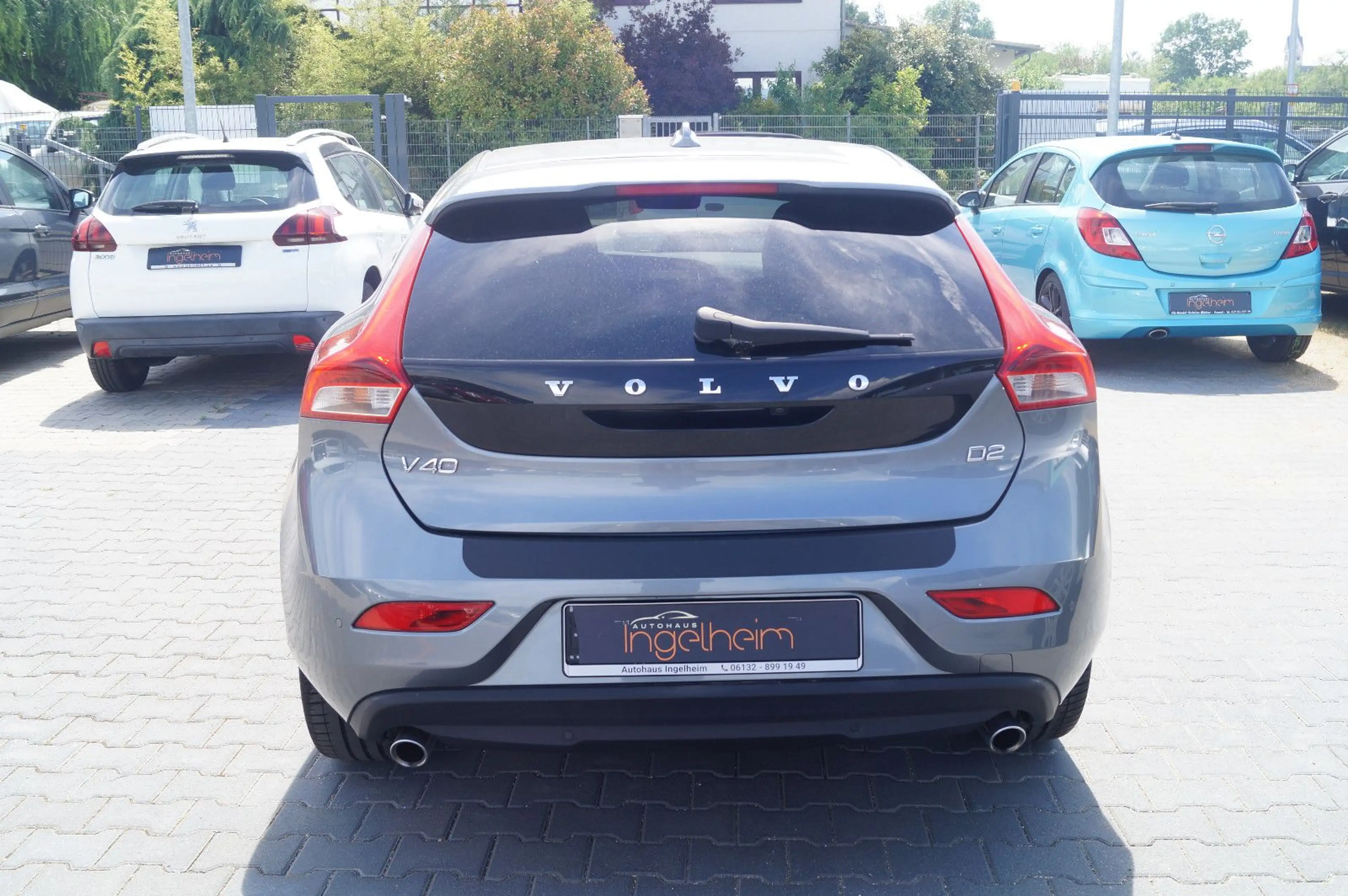 Volvo V40 Momentum AUTOMATIK Navi Kamera PDC SHZ Tempo — photo 7
