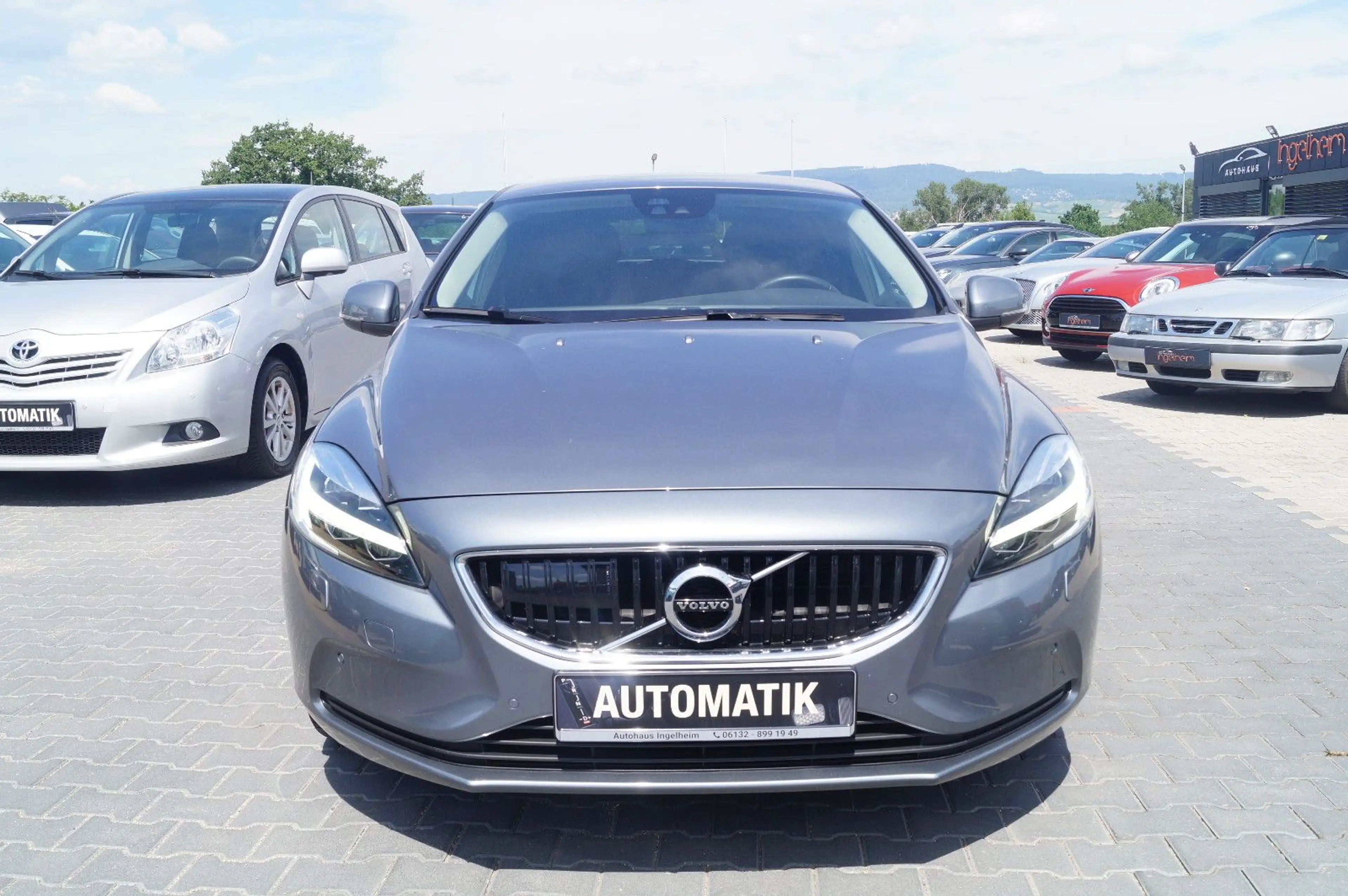 Volvo V40 Momentum AUTOMATIK Navi Kamera PDC SHZ Tempo — photo 2