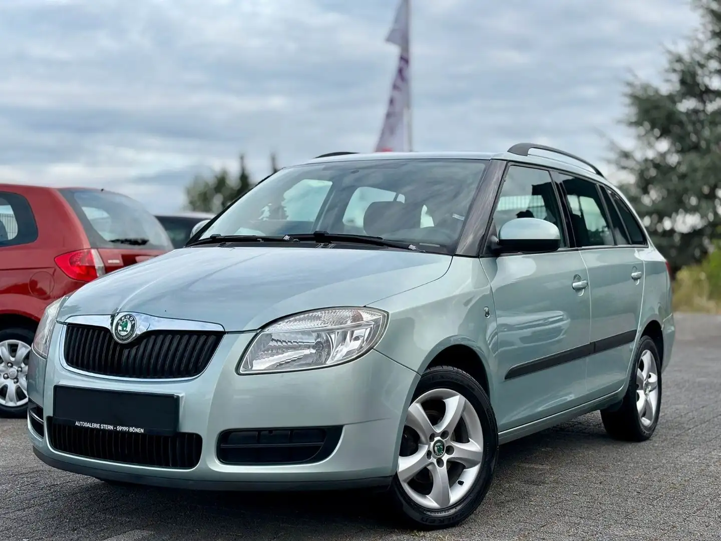 Skoda Fabia Combi 1.2 HTP "Style Edition" Groen - 1
