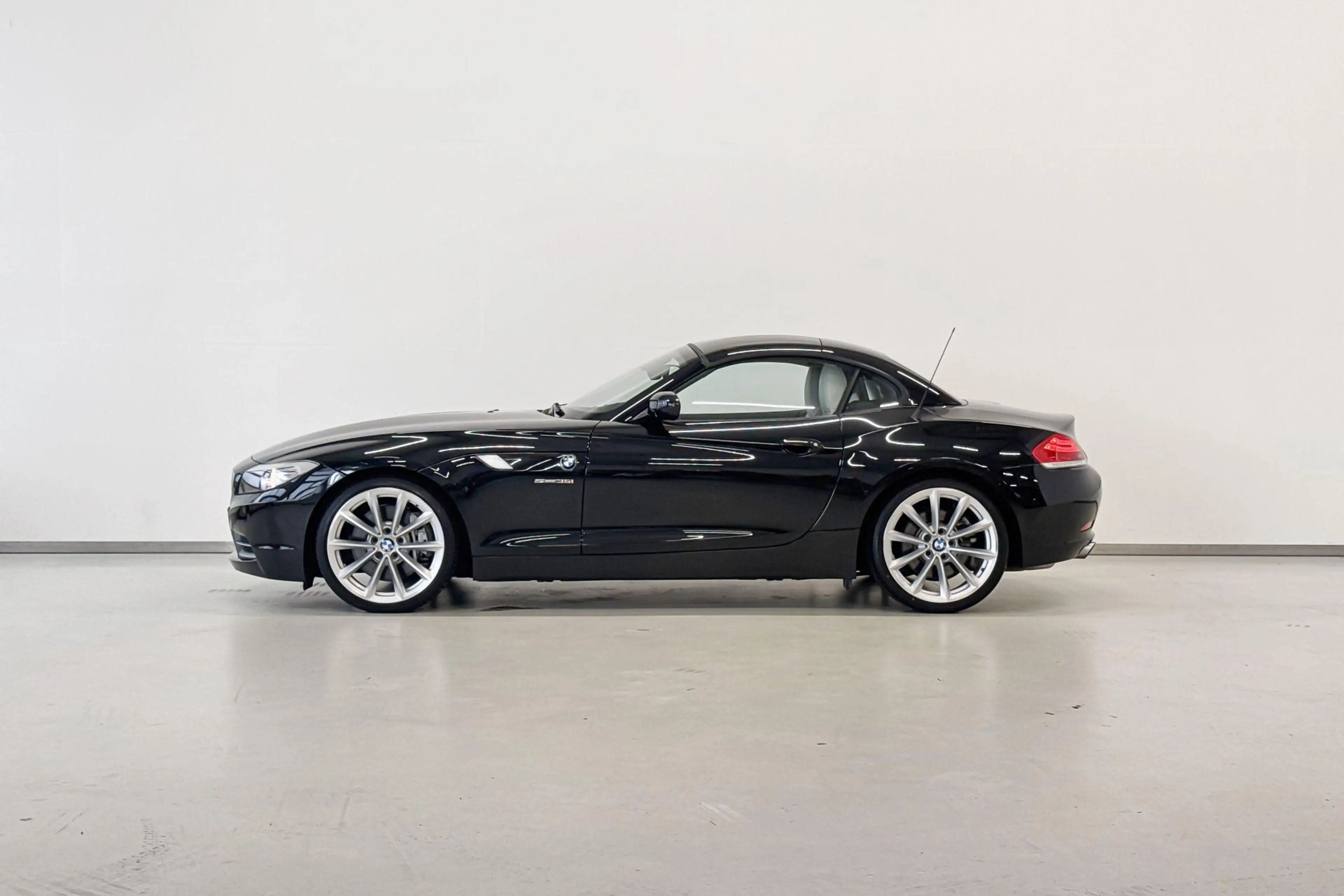 BMW Z4 sDrive35i Introduction — photo 2
