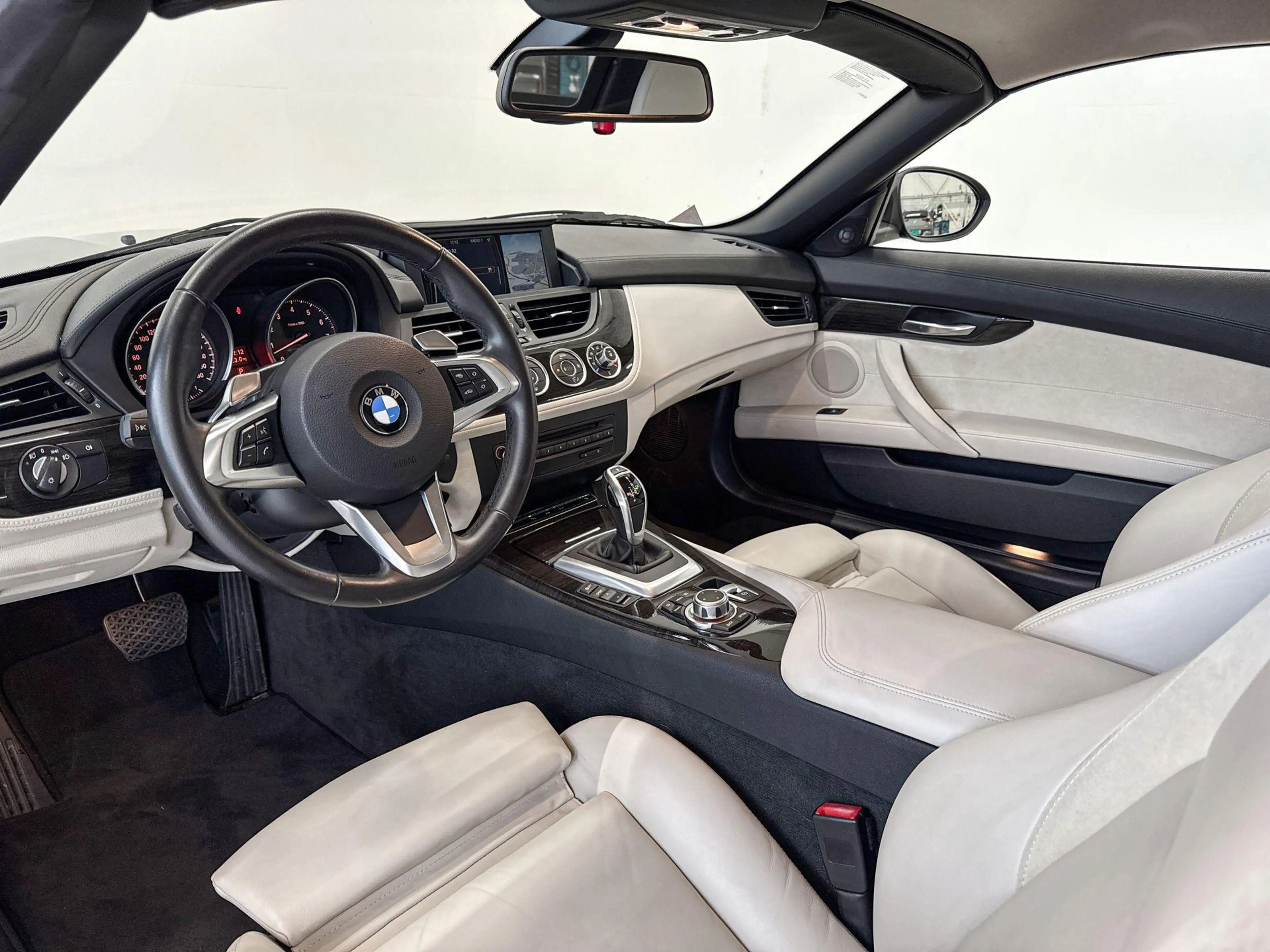 BMW Z4 sDrive35i Introduction — photo 21
