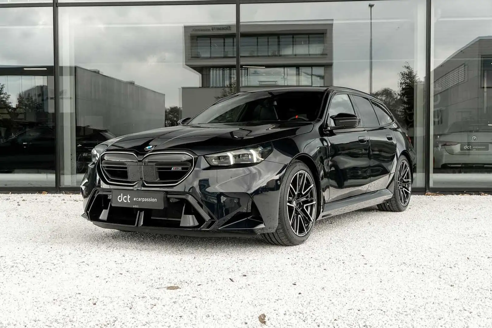 BMW M5 TOURING 4.4 V8 Hybrid 41Co2 B&W  Ventilation Pano Noir - 1
