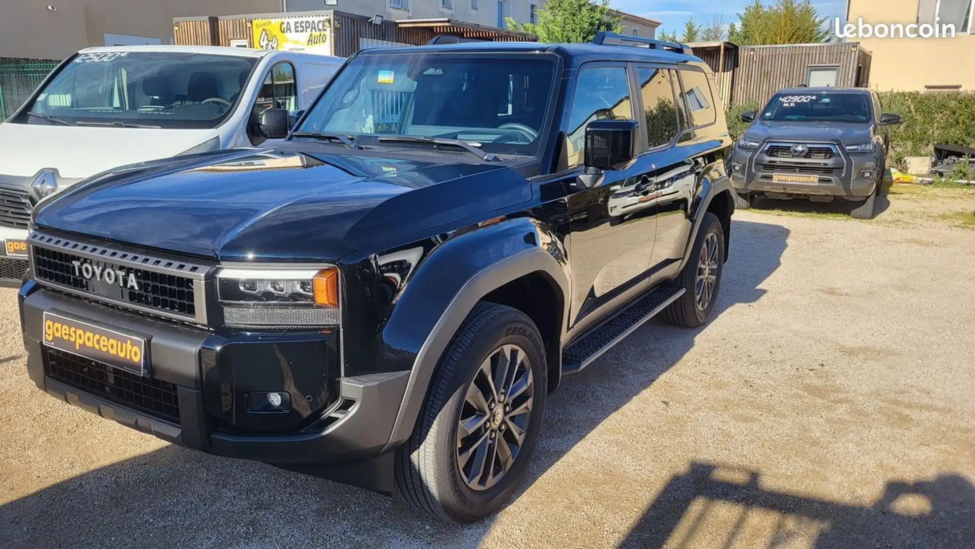 Toyota Land Cruiser lounge Noir - 2