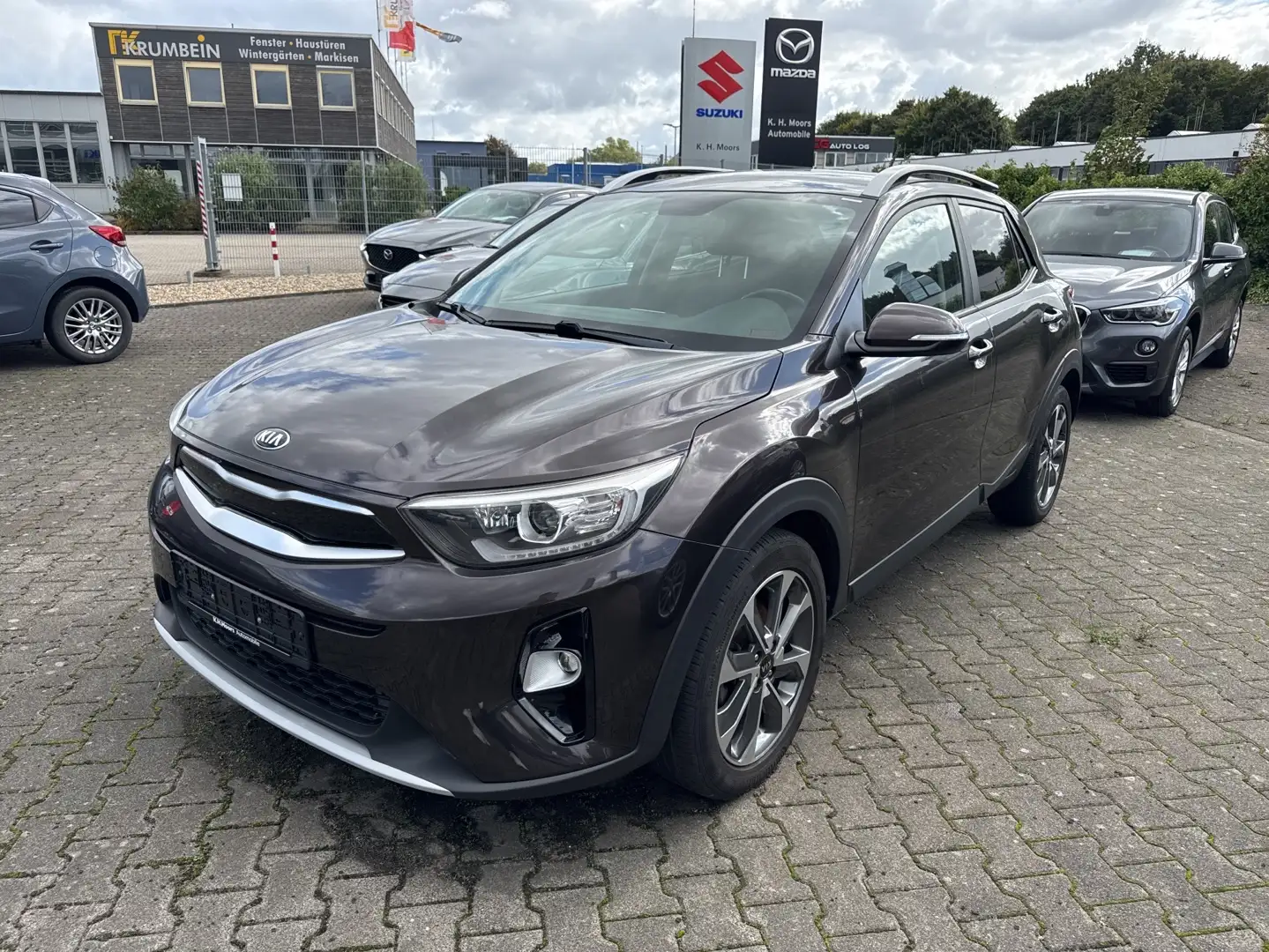 Kia Stonic 1.4 Vision Marrone - 1