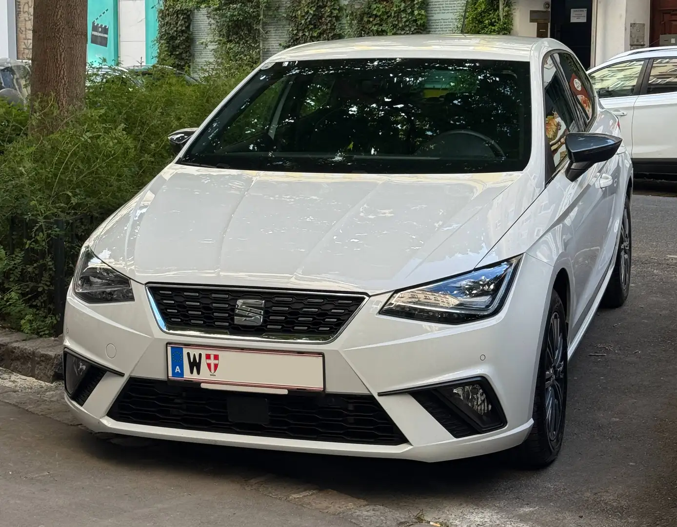 SEAT Ibiza Ibiza 1,0 ECO TSI Xcellence DSG Xcellence Weiß - 1