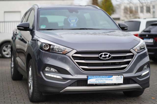 Imagine Hyundai TUCSON ix35 Passion Automatik Kamera DAB 1.Hand