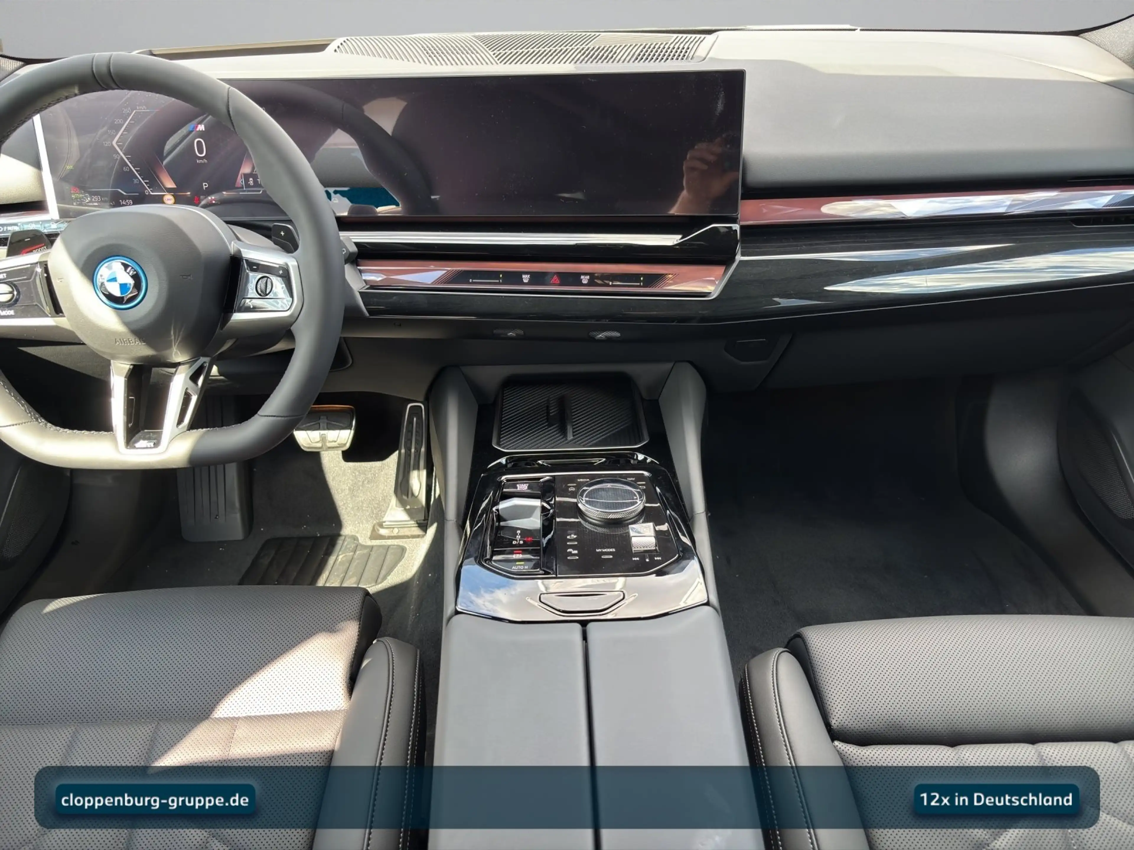 BMW 550 e xDrive Touring M Sportpaket Pro — photo 15